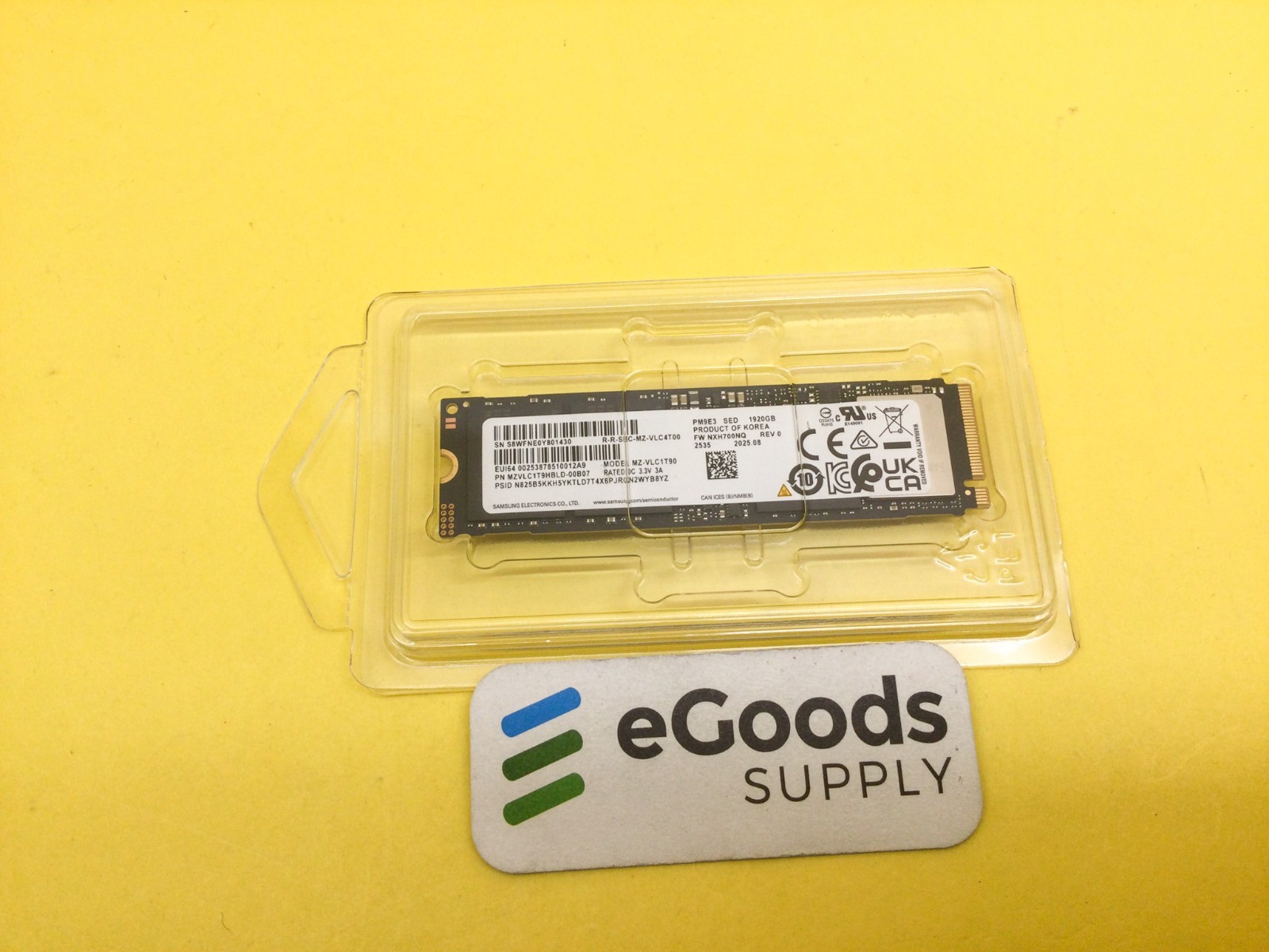 Samsung MZ-VLC1T90 PM9E3 1.92TB M.2 2280 PCIe Gen 5.0 x4 NVMe SED SSD New