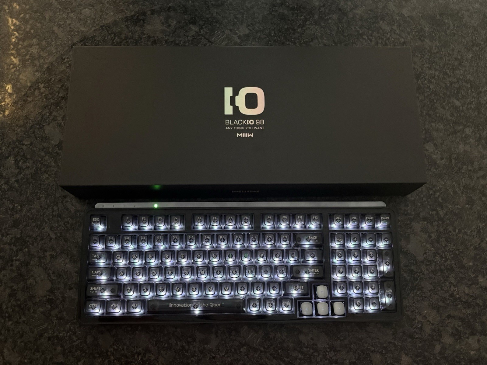 MIW BLACKIO 98 Mechanical Illuminated Keyboard English QWERTY Black/Clear