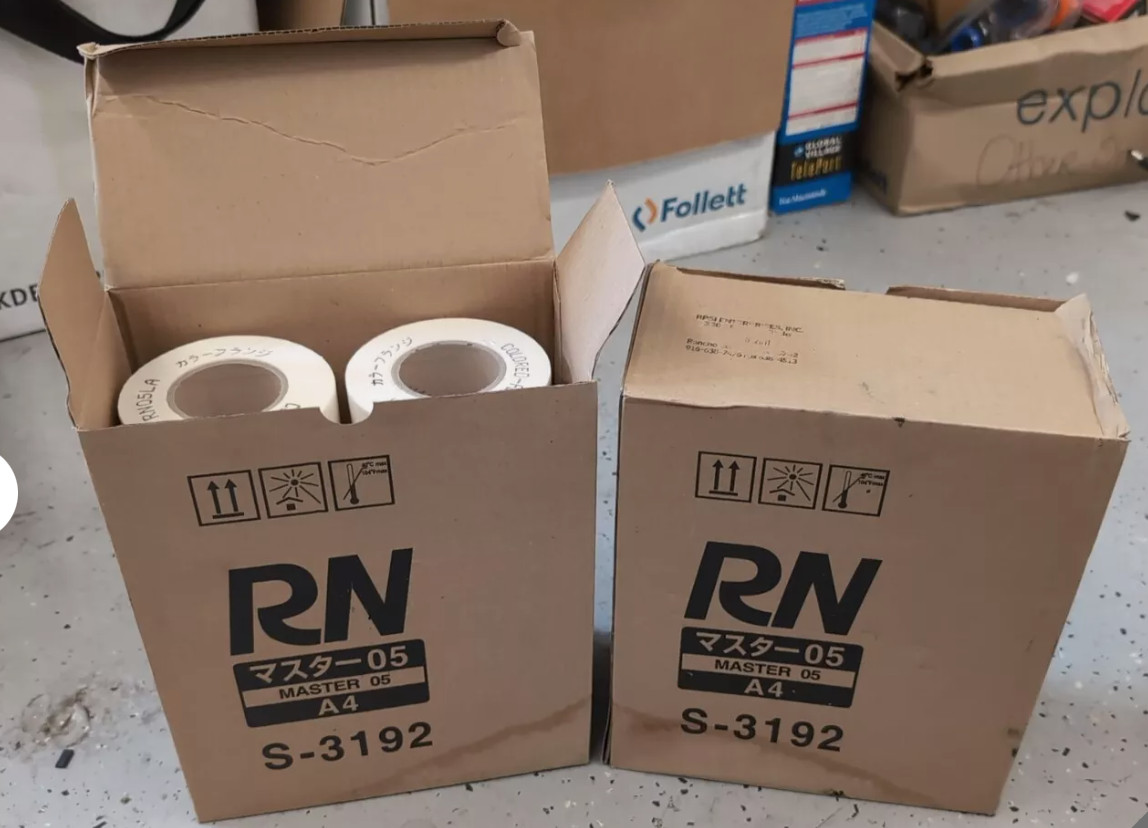 4 Rolls of Colored-Flange RN05LA S-3192 A4