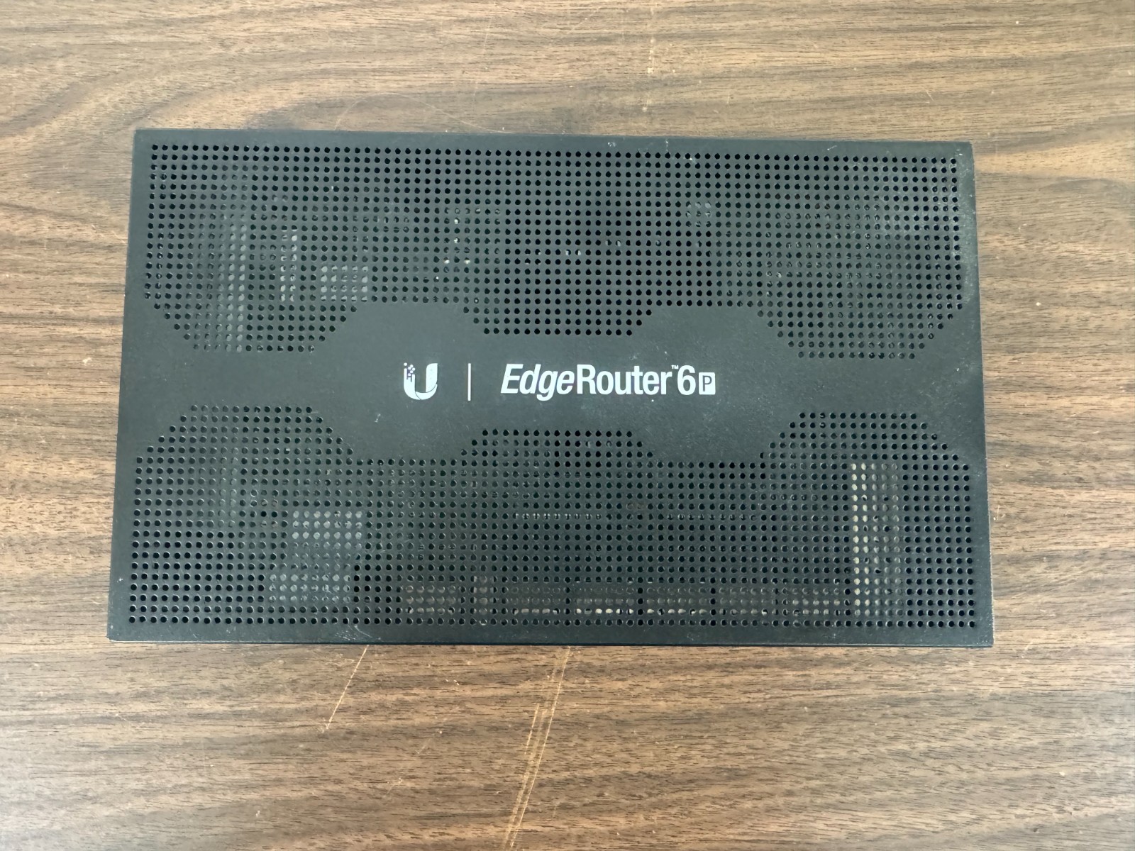 UBIQUITI Network EDGEROUTER 6P w/ Power Supply
