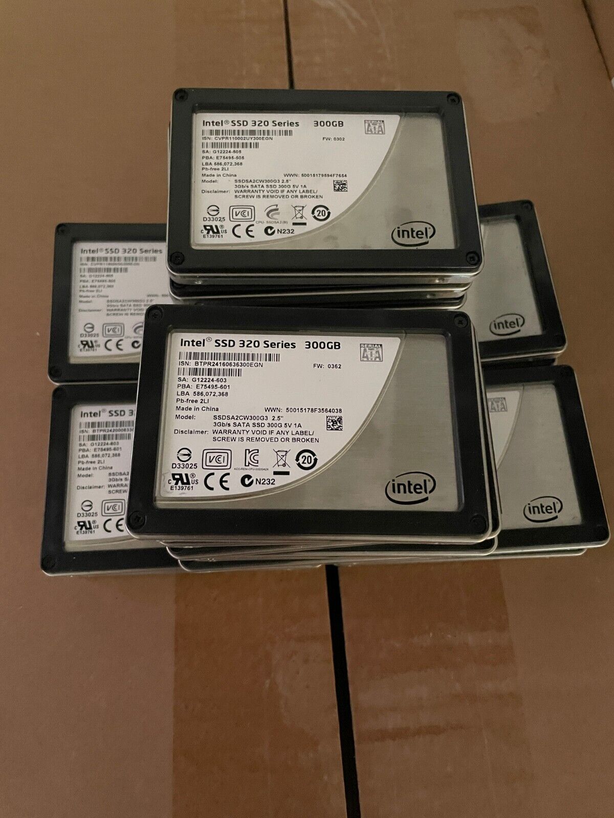 Intel SSD 320 Series 300GB SSD 2.5 II 3Gb/s Drive SSDSA2CW300G3 - PRICE PER UNIT