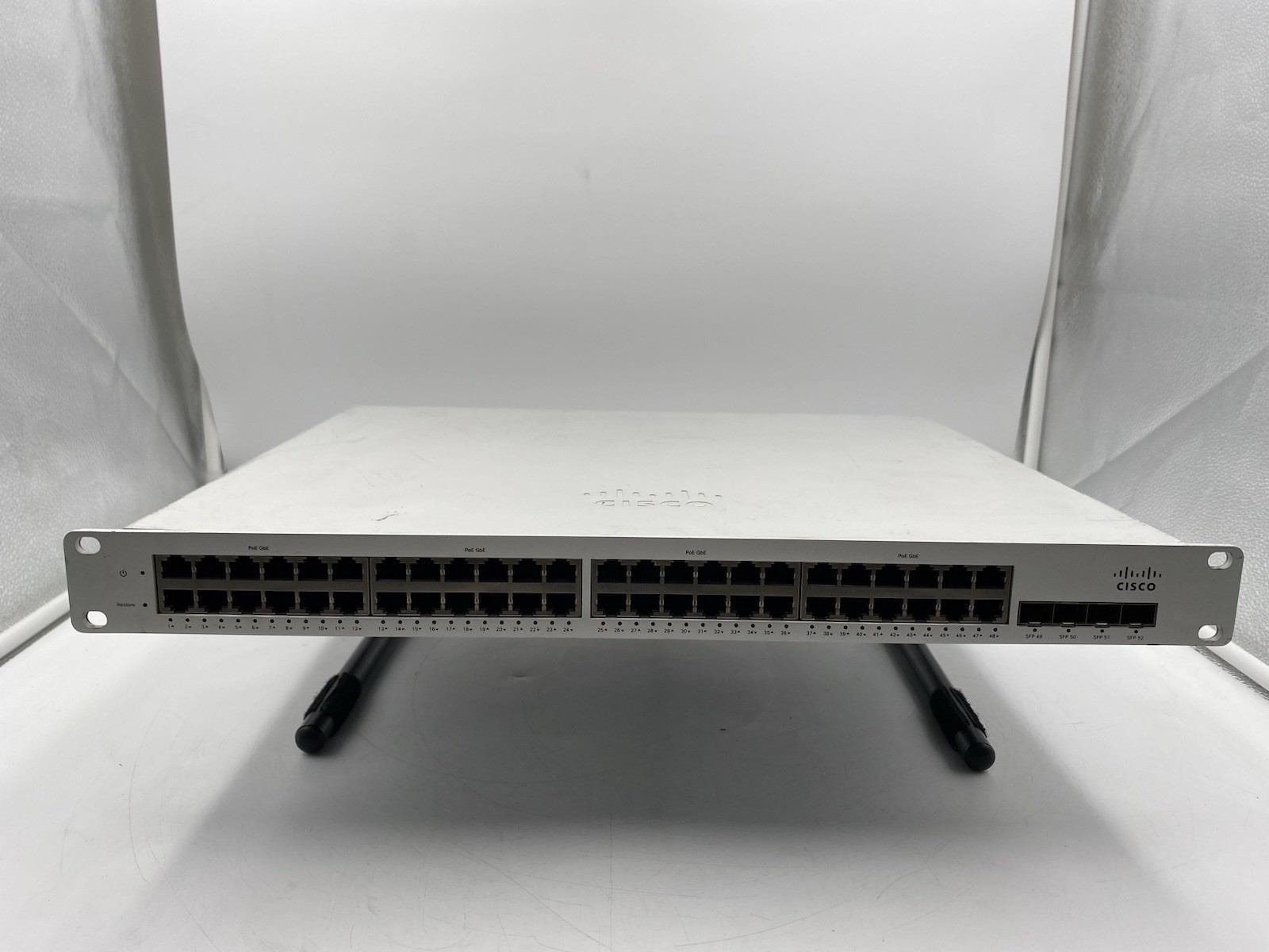 Cisco Meraki 48-Port Gigabit Ethernet Switch MS220-48FP-HW Unclaimed