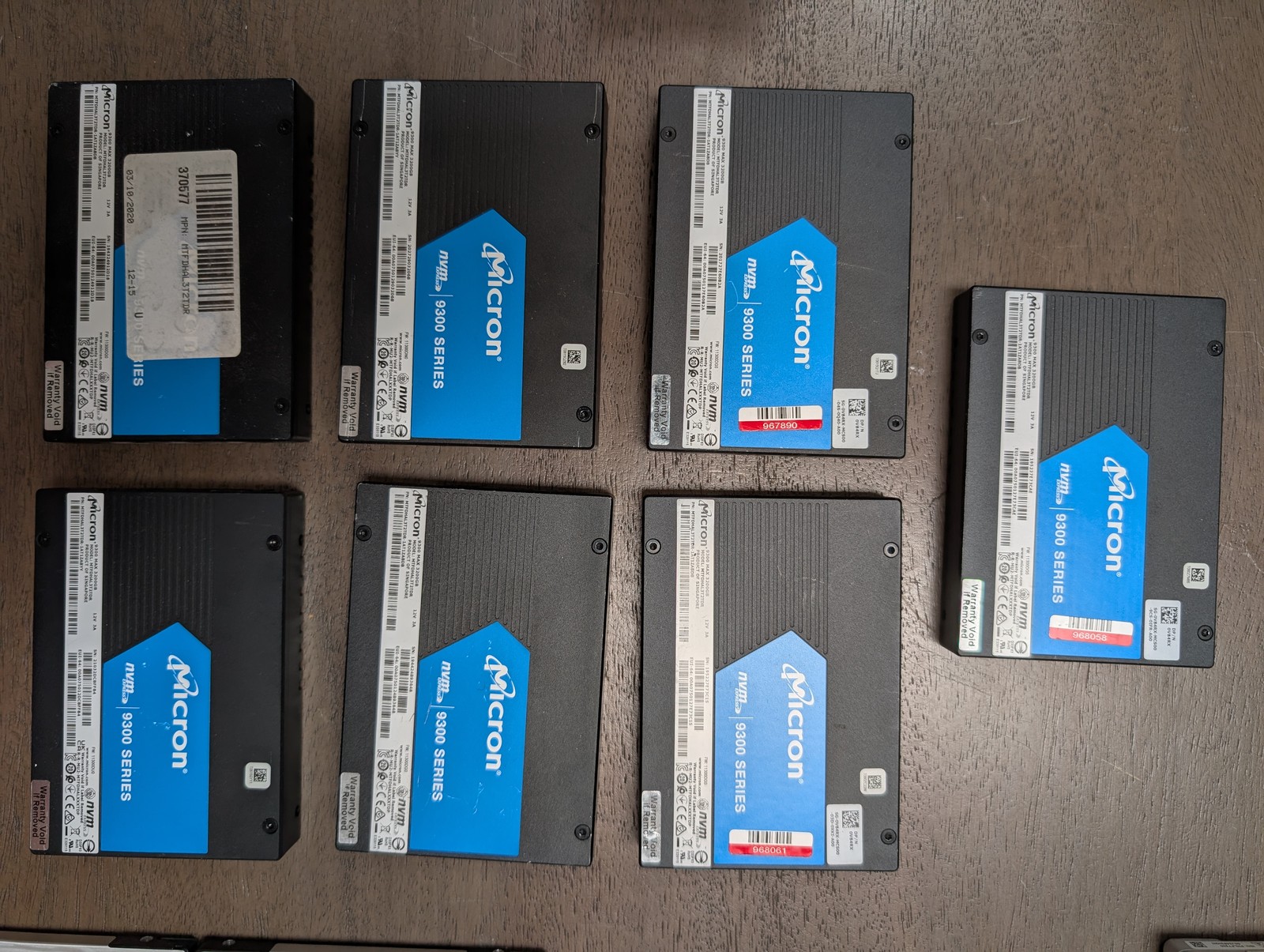 Micron 9300 MAX 3.2TB U.2 NVMe Enterprise SSD MTFDHAL3T2TDR