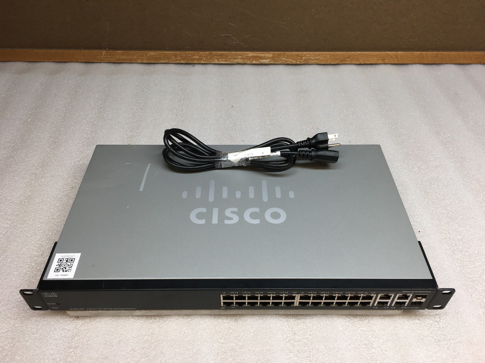 Cisco SF300-24P 24Port 10/100 SRW224G4P-K9 V02 Small Business PoE Managed Switch