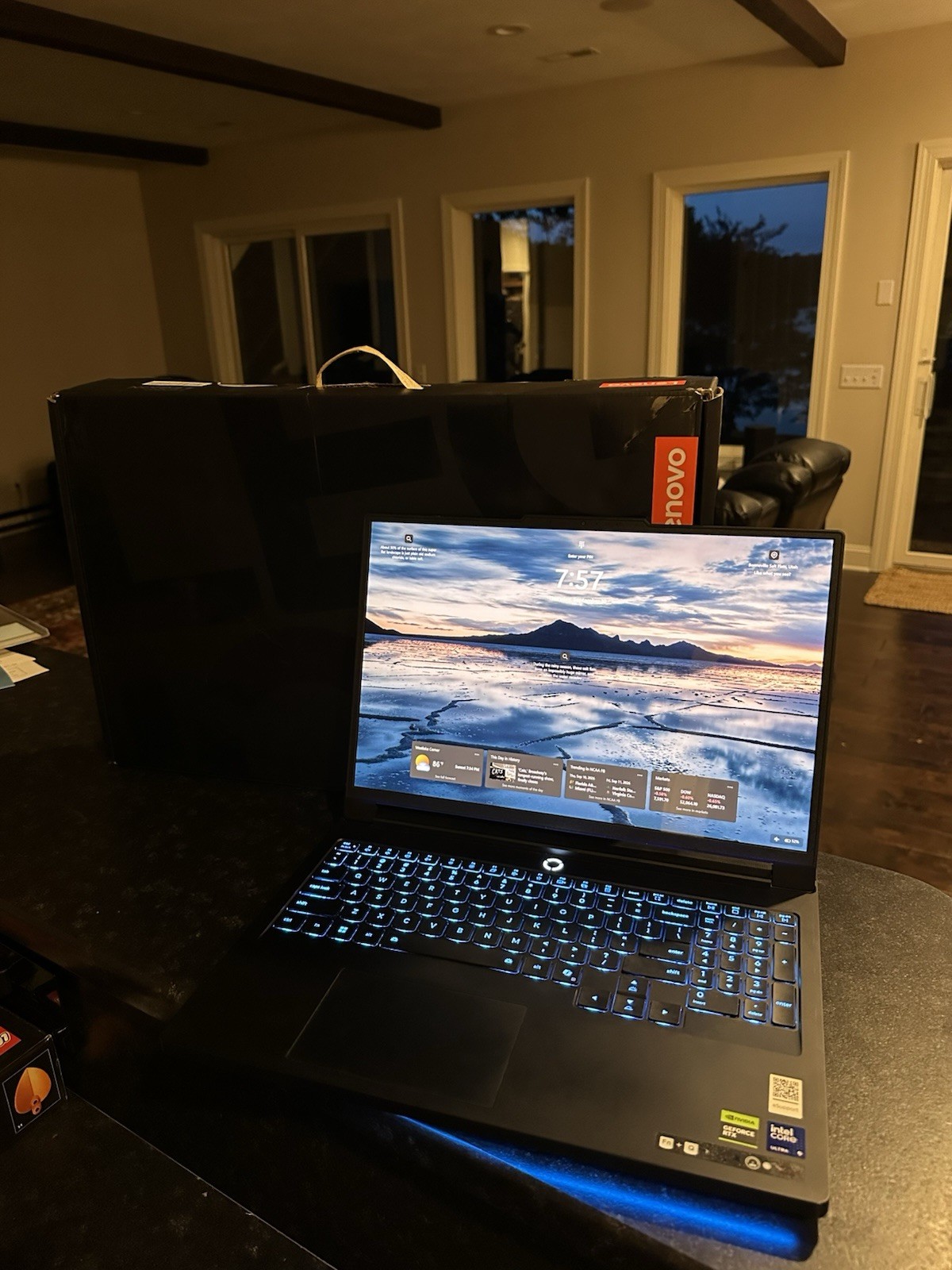 Lenovo Legion 7i Gen 10 Laptop 16in RTX 5080, Ultra 9 275HX OLED 32GB RAM 1TB