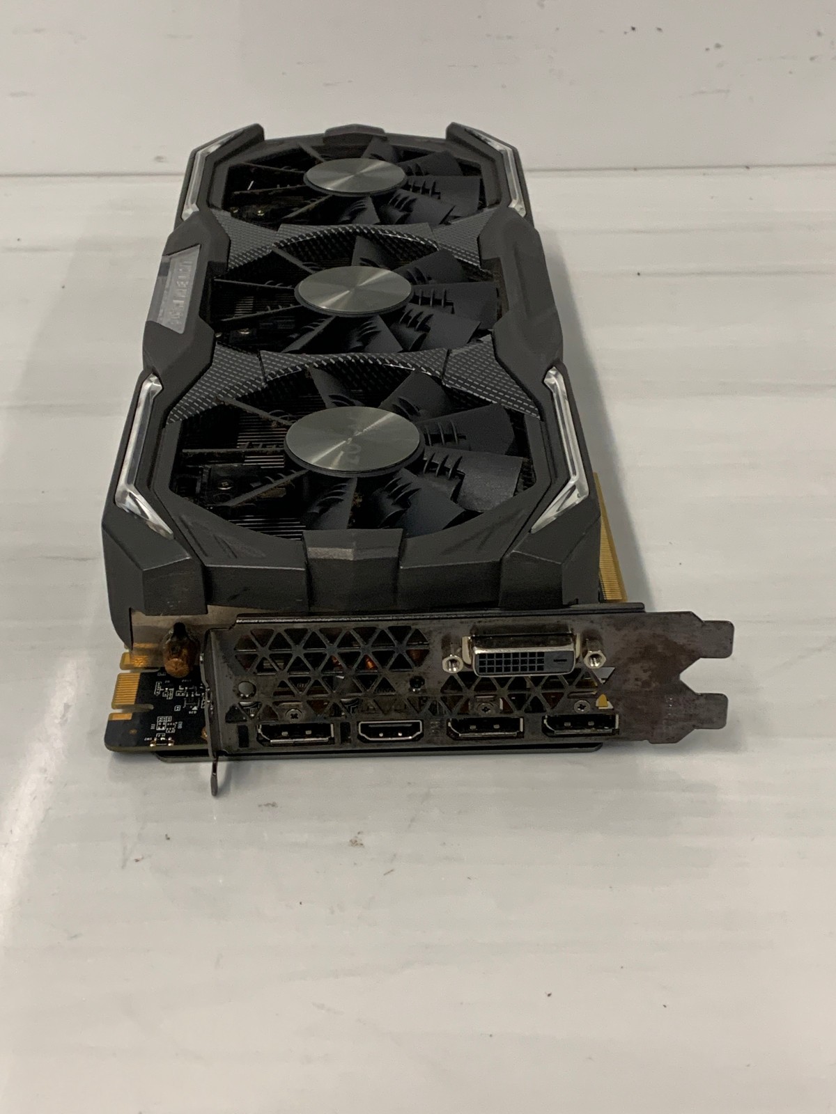 ZOTAC GeForce GTX 1070 AMP Extreme Core 8GB GDDR5 GPU ZT-P10700Q-10P Triple Fan