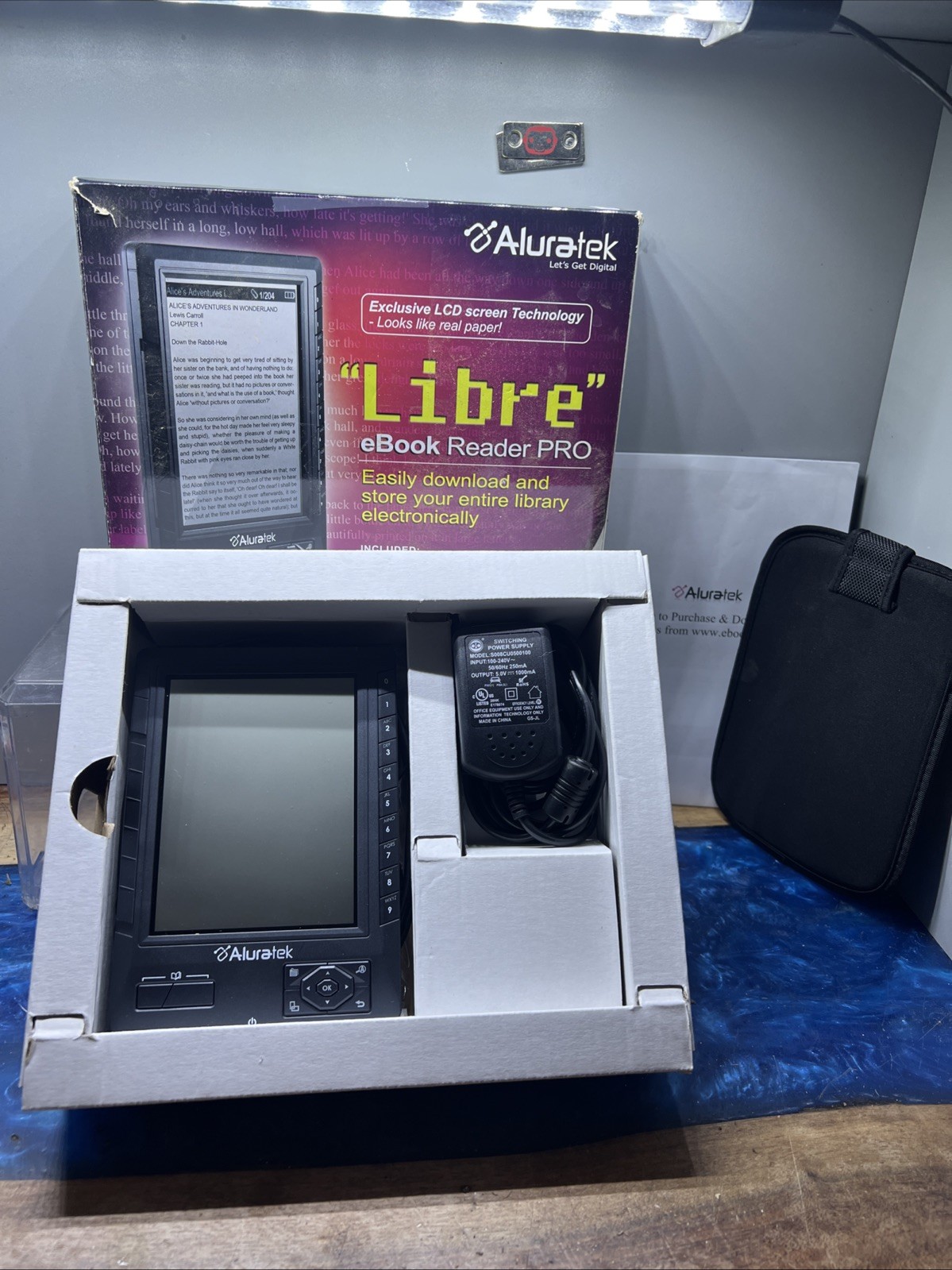 Aluratek Libre Pro AEBK01F 2GB, Wi-Fi, 5in  NOS Open Box Vintage PC Read