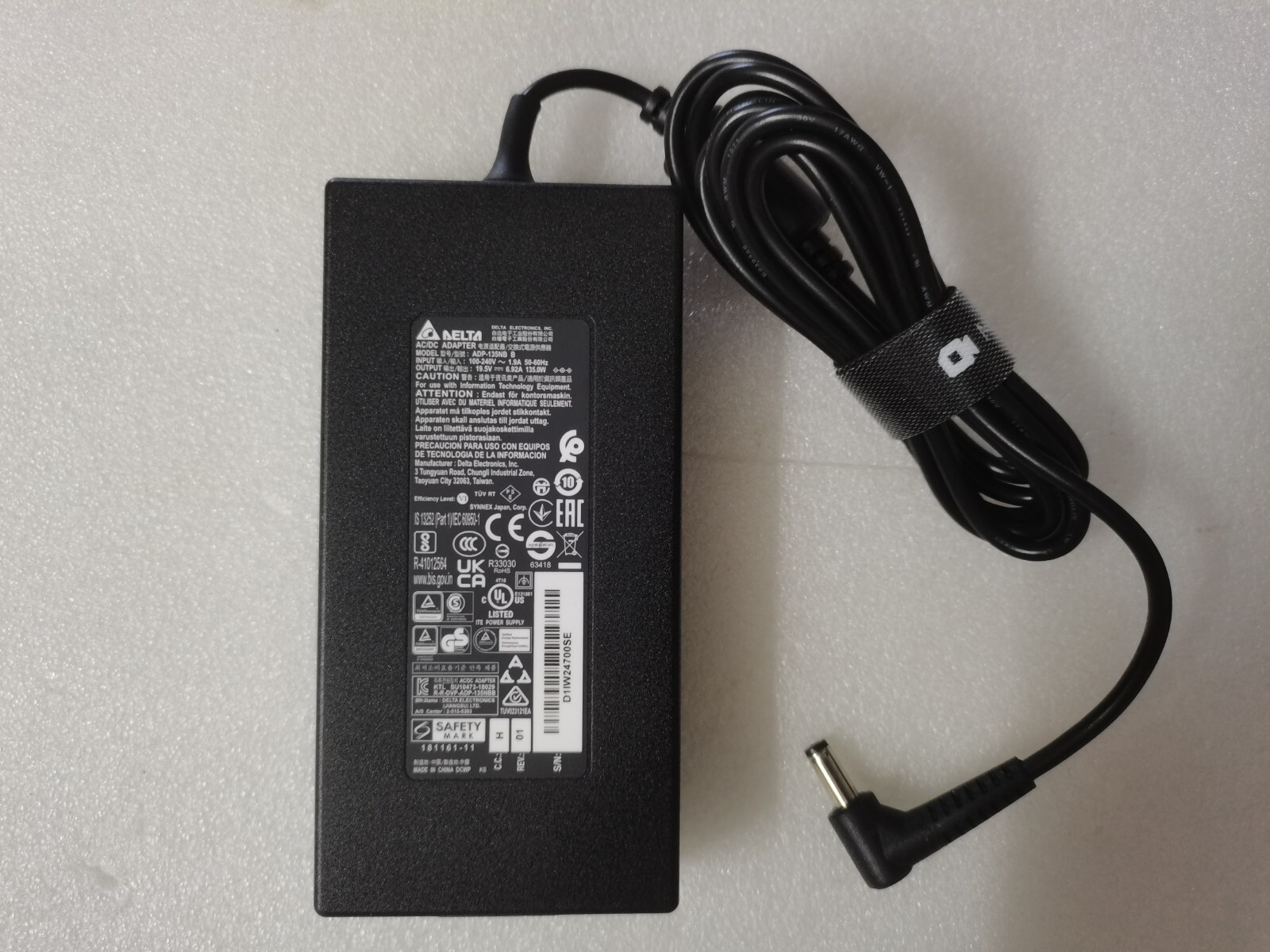 Original Delta 19.5V 6.92A ADP-135NB B 135W Adapter For Acer ConceptD CN315-72P