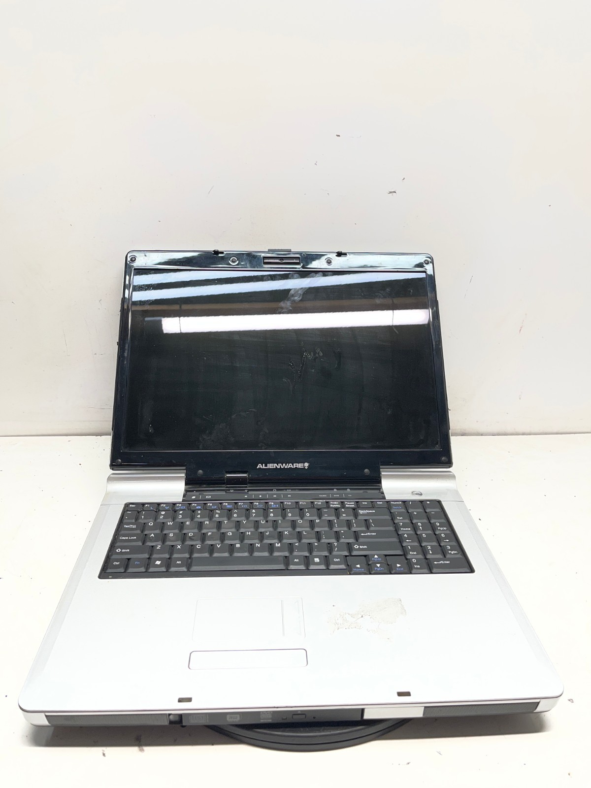 Alienware Aurora M9700 Gray AMD Turion 64 ML-44 2GB NO HD GeForce Go 7900 GS