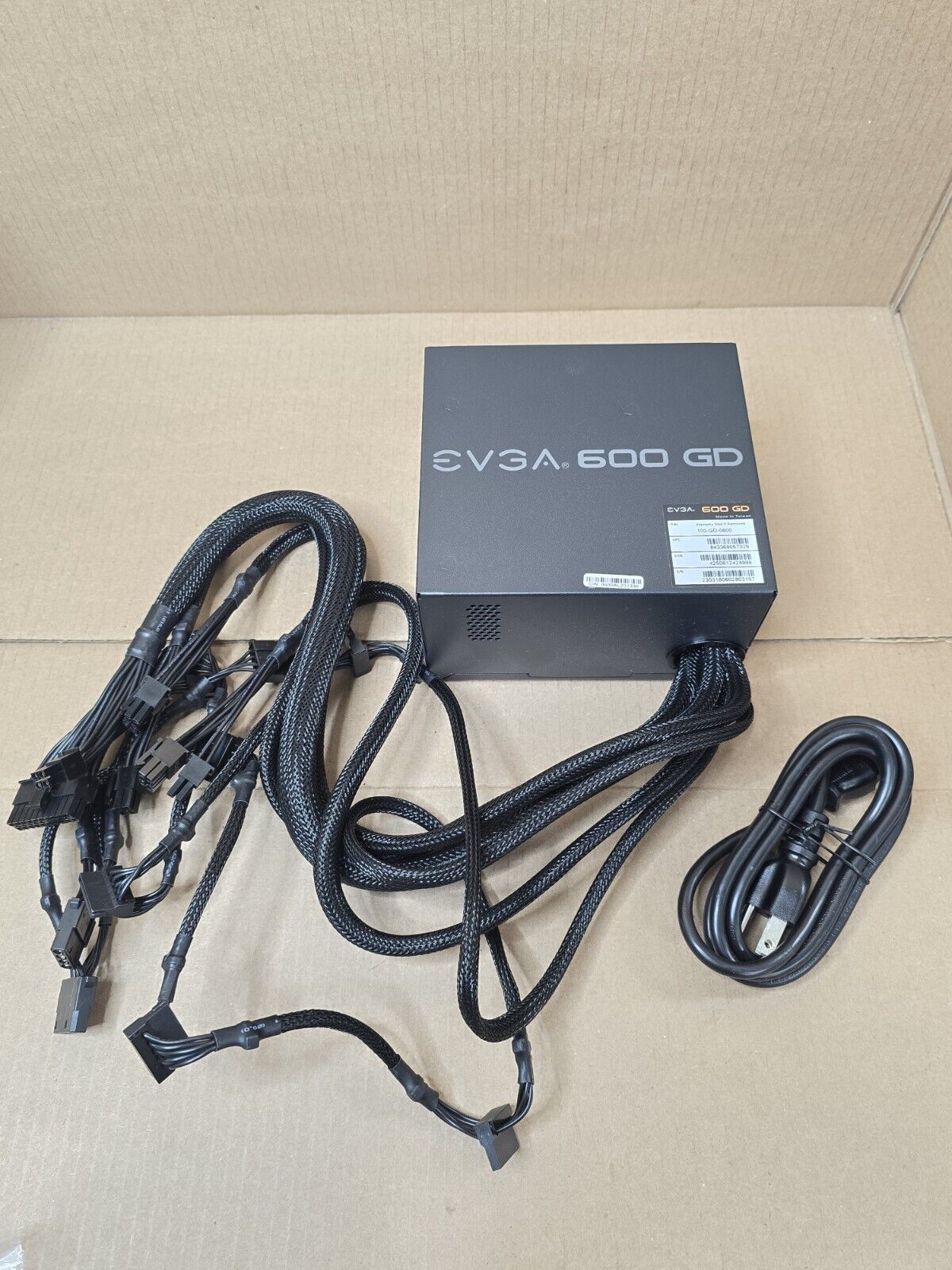 EVGA 600 GD 600W Gold Switching Power Supply 100-GD-0600-BC