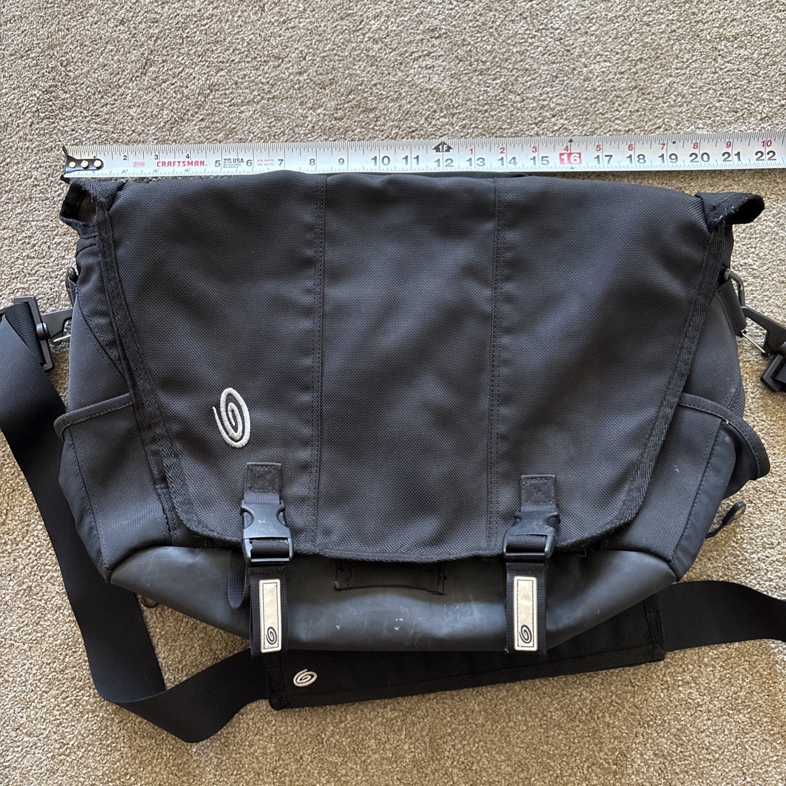Timbuk2 Black Nylon Messenger Laptop Bag 15 Inch Laptop Computer Bag