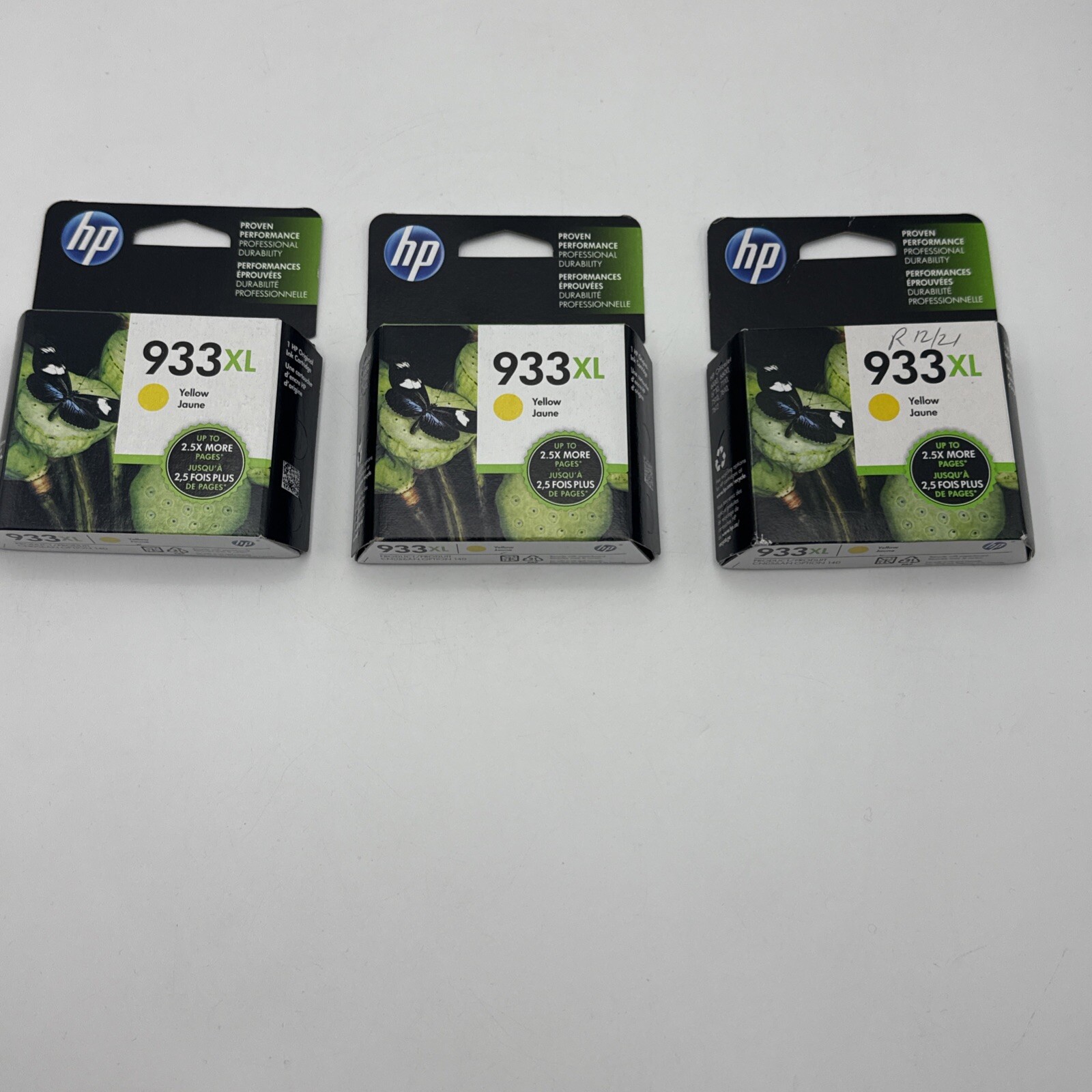 Lots of 3 Genuine HP 933XL Yellow Ink Cartridges, Exp 2019