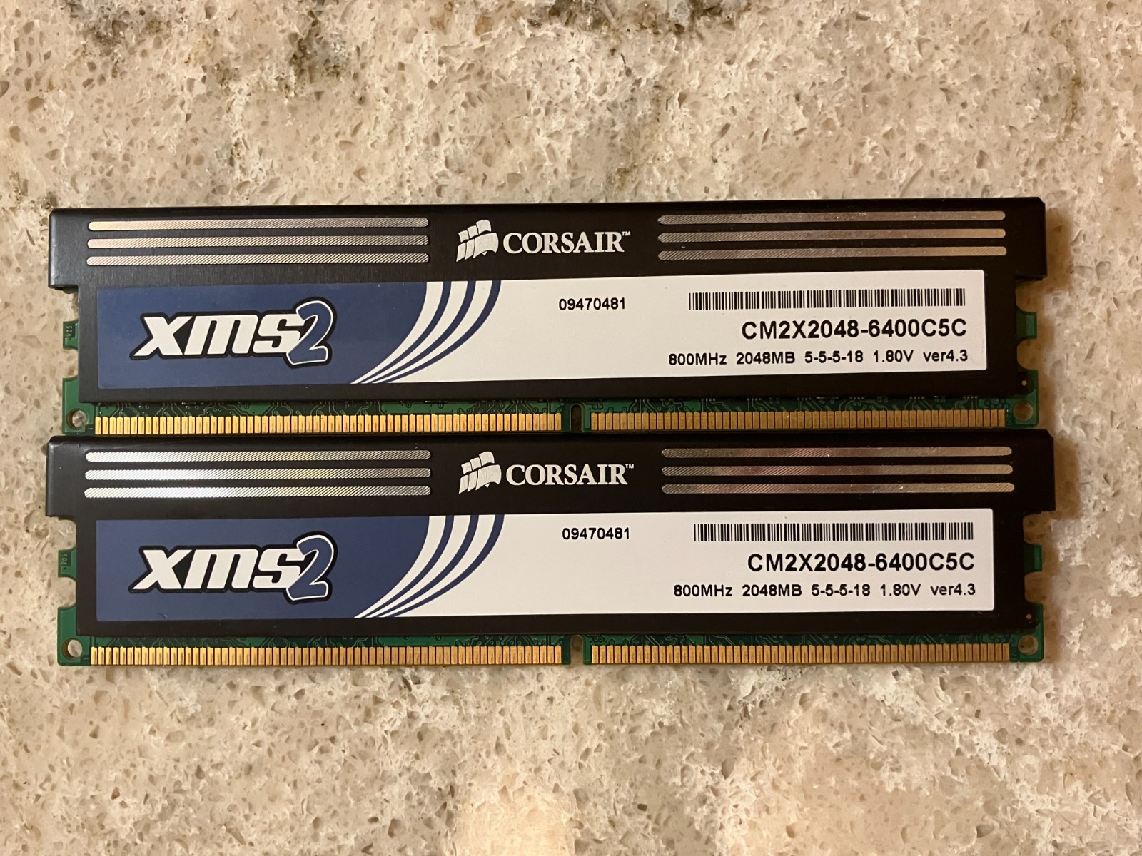 Gently Used Corsair XMS2 CM2X2048-6400 C5C 4GB Desktop Ram Kit