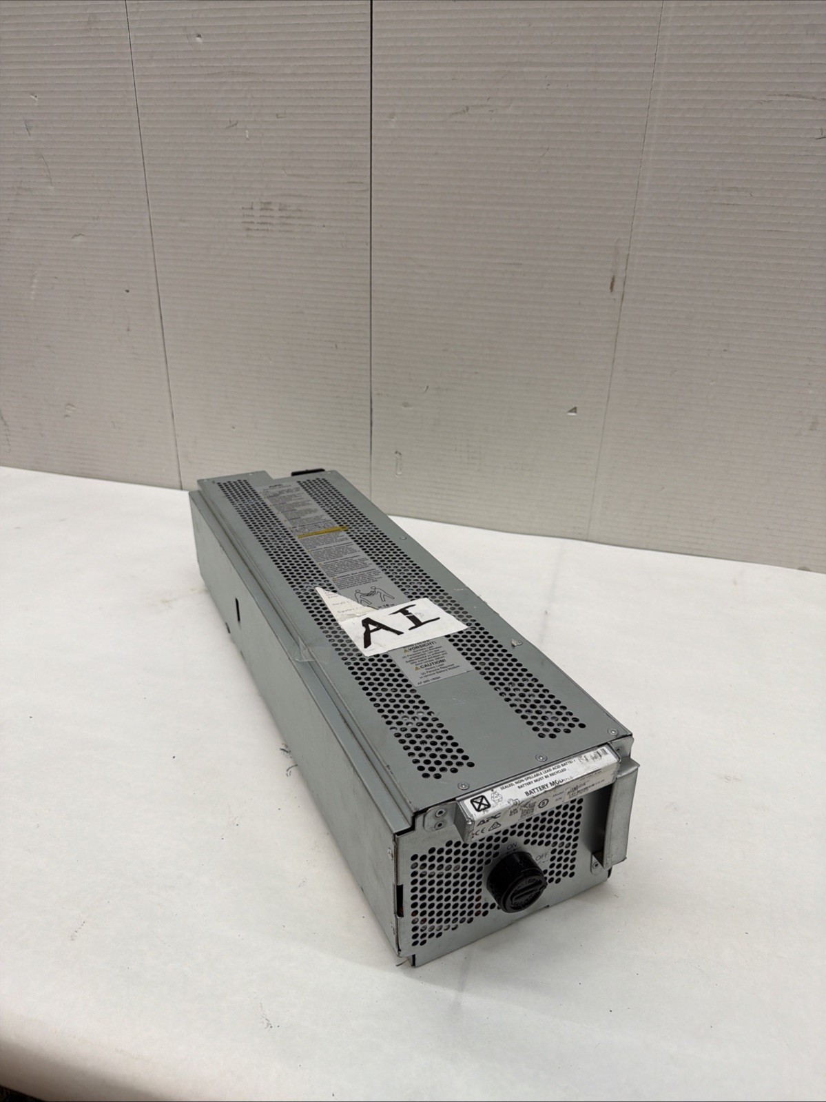 APC SYBT5 Symmetra 120V 864mAH LX Battery Module