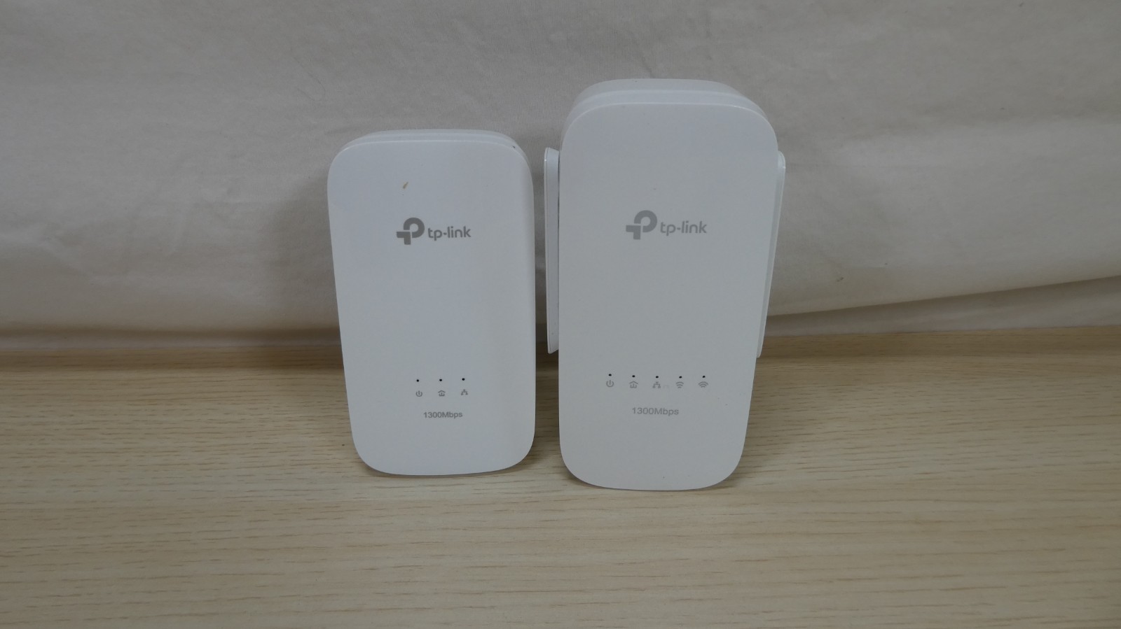 TP‑Link AV1300 Powerline WiFi Kit TL‑PA8010+TL & WPA8630 Gigabit Extender