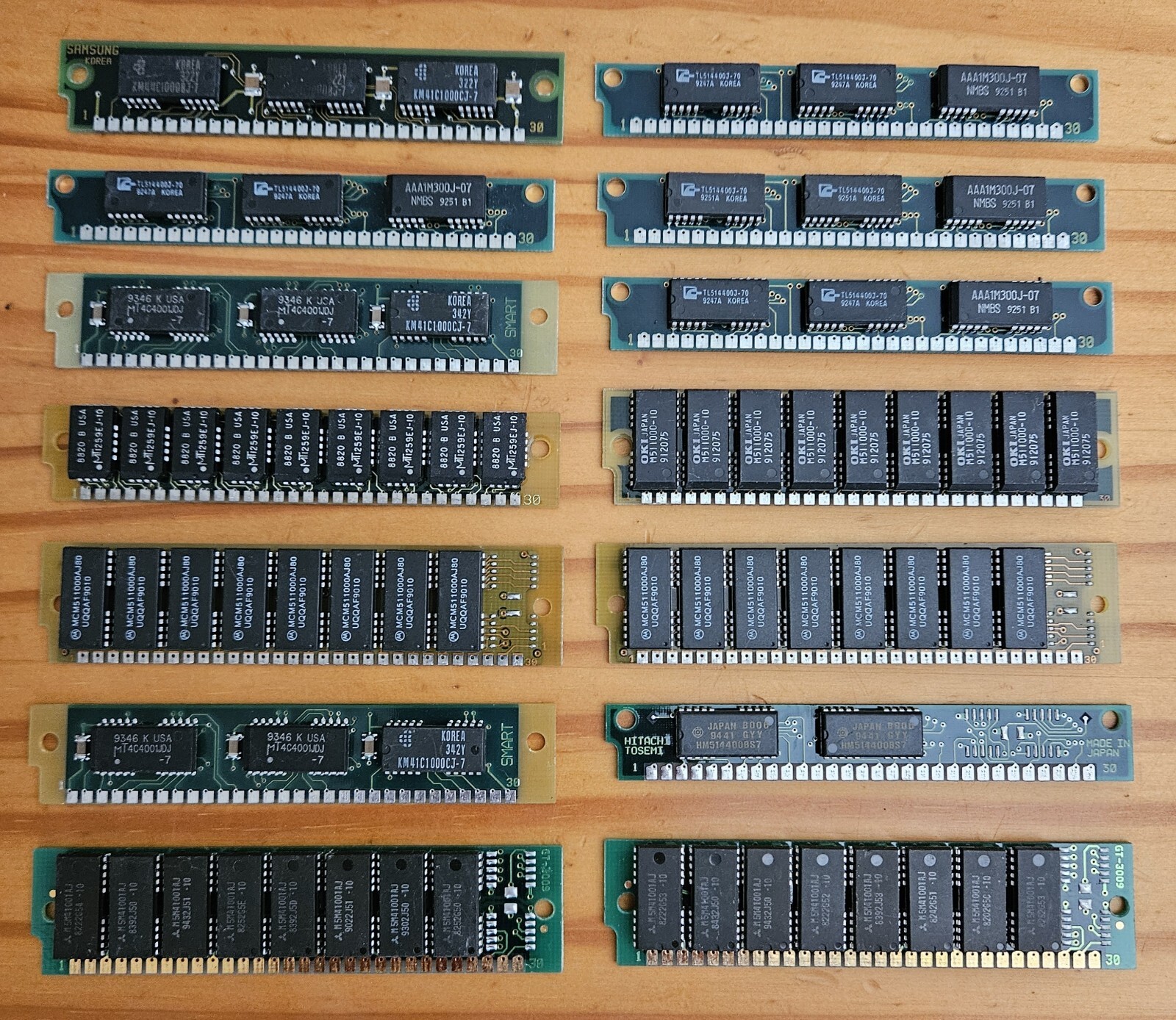 RARE 30 PIN SIMM CHIP OKI M511000 8820 9022J51 Lot Of 14 MEMORY MODULES BX1