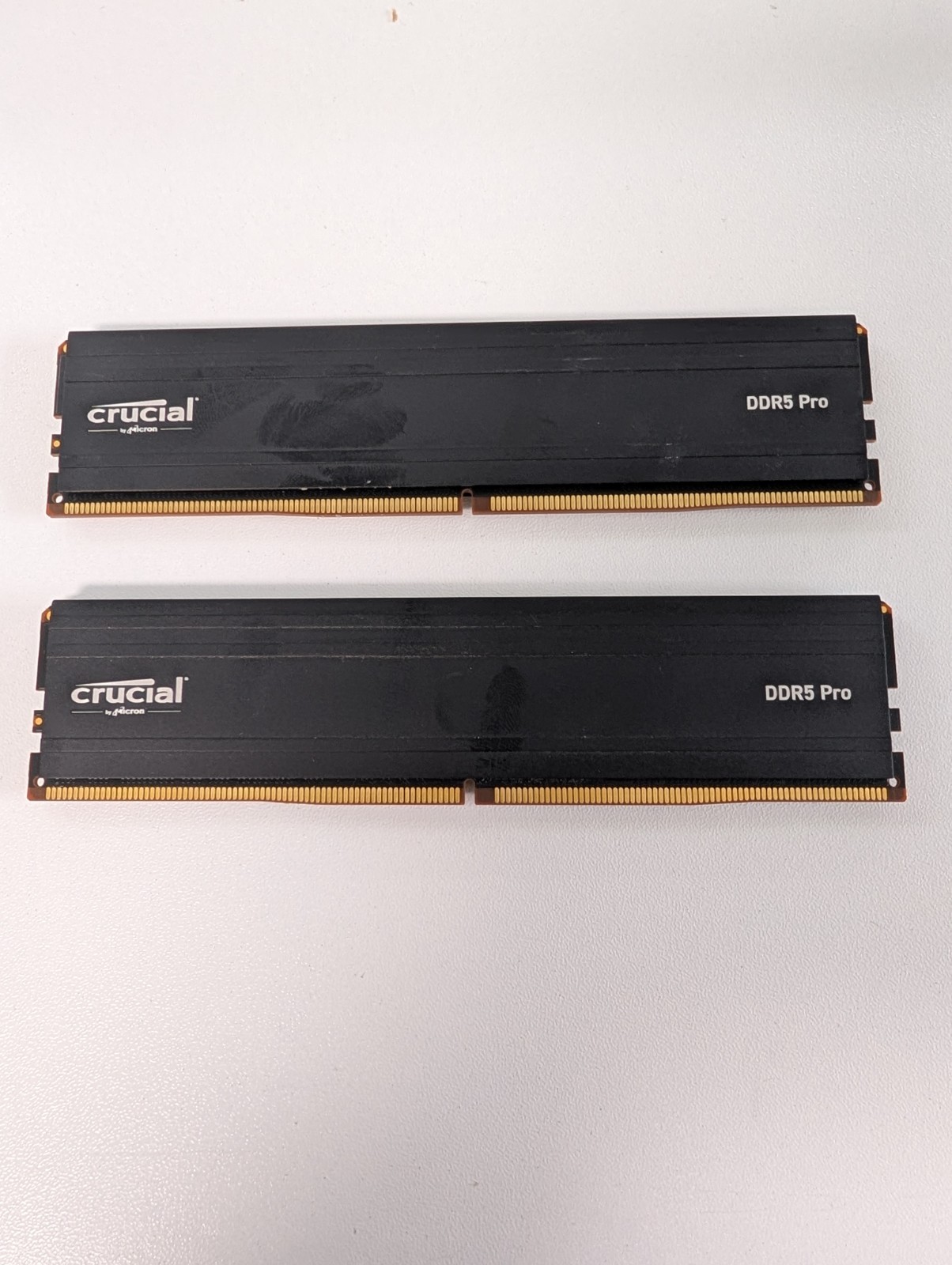 Crucial Pro 32GB 2x16GB DDR5 5600 CL46 XMP EXPO Desktop Memory
