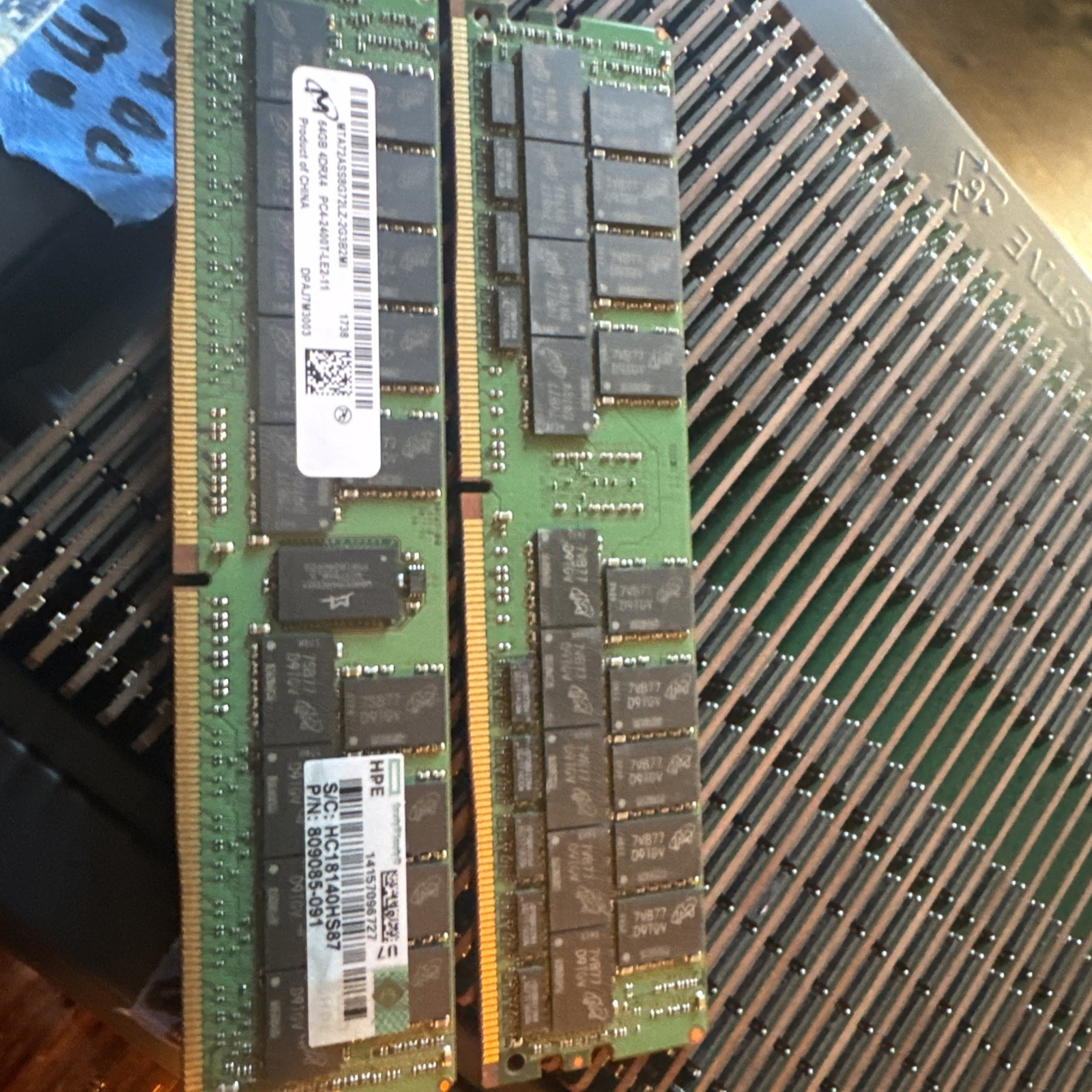 Micron MTA72ASS8G72LZ-2G3B2 64gb DDR4-2400 LRDIMM PC4-19200T-L 4DR x4 Module