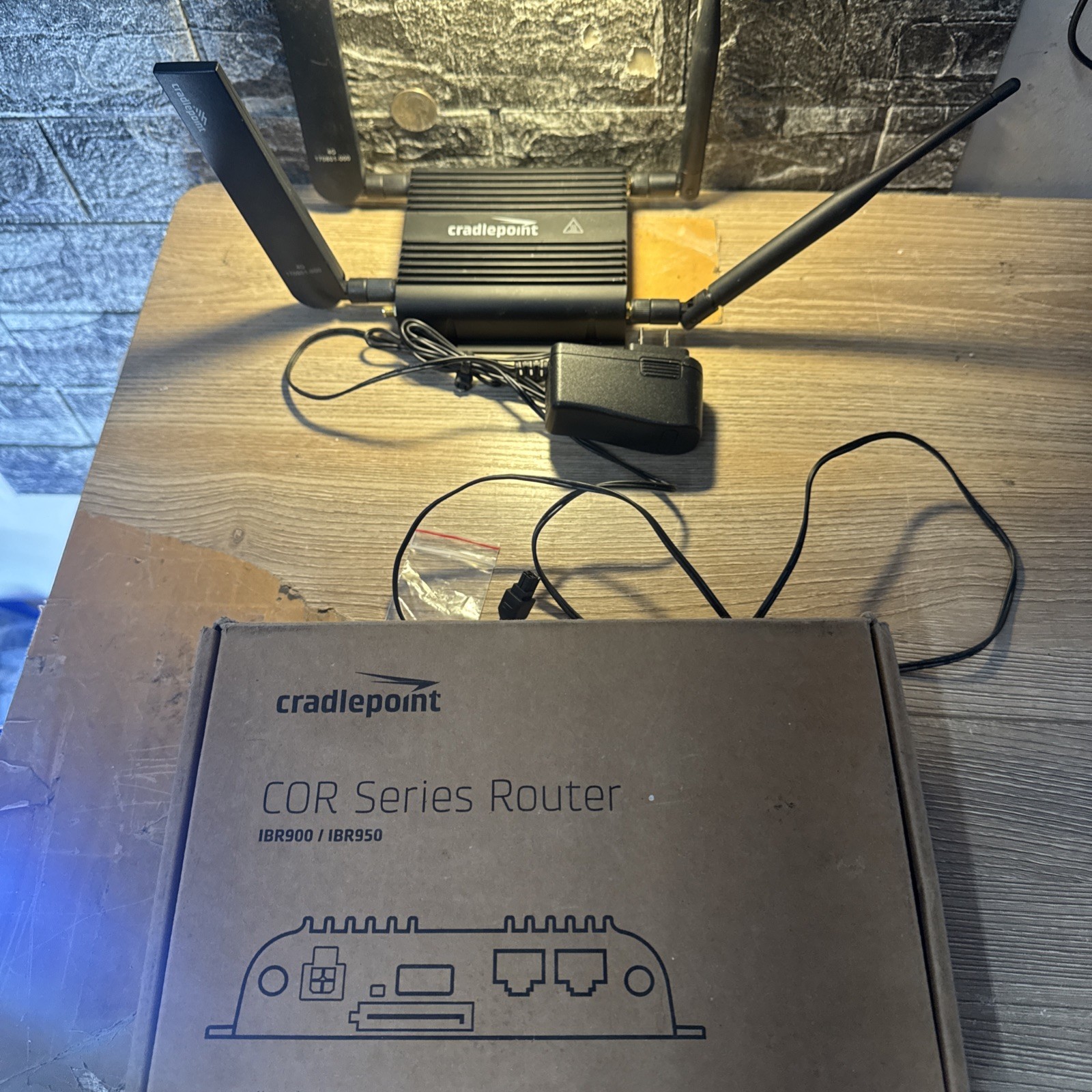 Cradlepoint IBR600C-150M-D Wireless (Wi-Fi) COR Series Router Hot Spot IBR650C