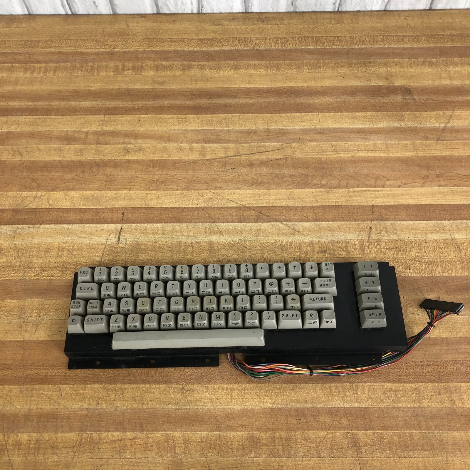 Commodore 64C C64C Computer Keyboard (TESTED WORKS)