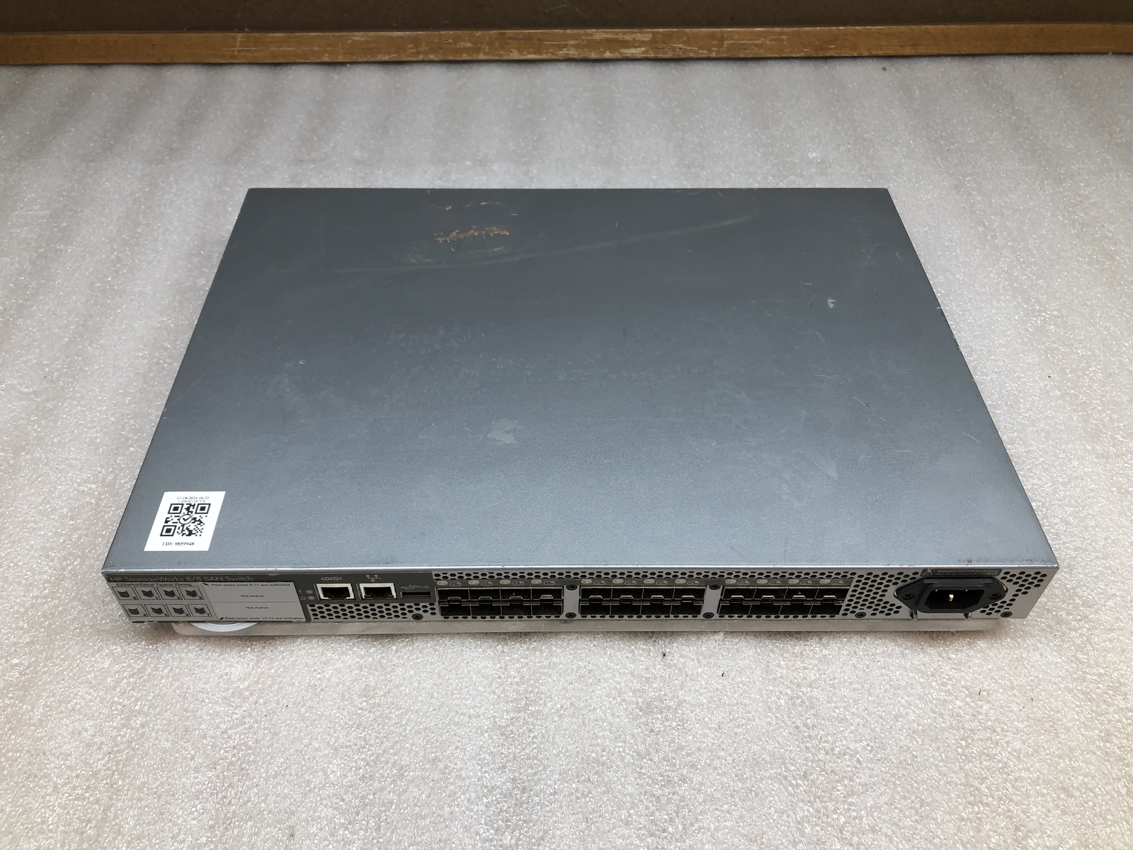 HP StorageWorks 8/8 SAN HSTNM-N019 AM867A 24-Port SFP Fibre Channel Switch