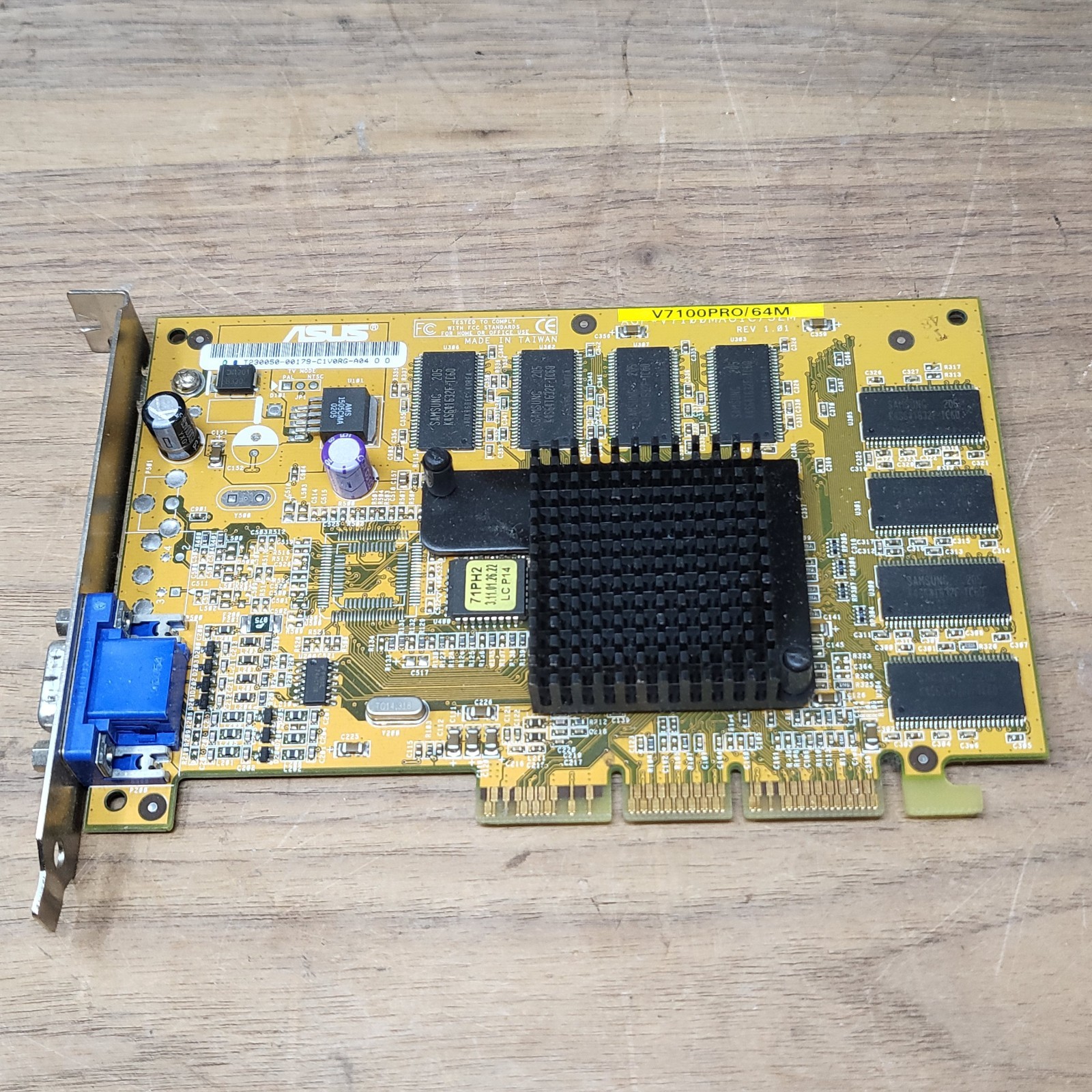 Genuine Asus V7100PRO/64M Nvidia GeForce2 MX 400 64Mb AGP Video Card