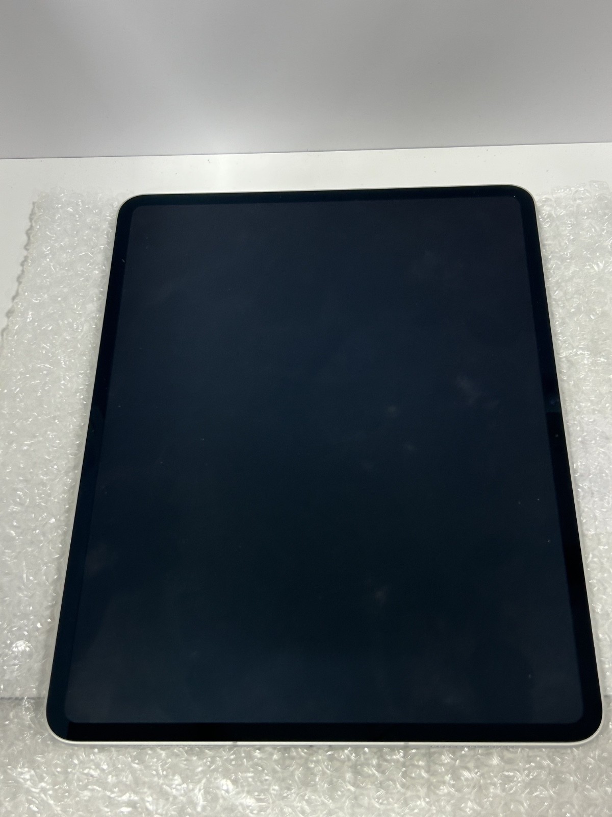 Apple iPad Pro 13-inch (M4) A2926 1 TB, Wi-Fi + 5G, 13 in - Silver - No Display