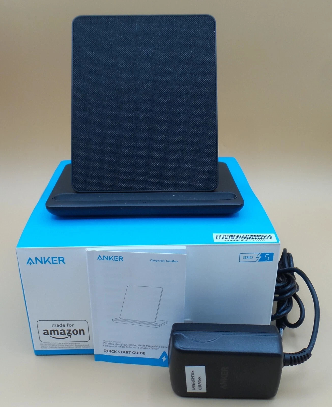 Kindle Paperwhite Signature Edition Wireless Charging Dock by Anker CY1822 -NEW