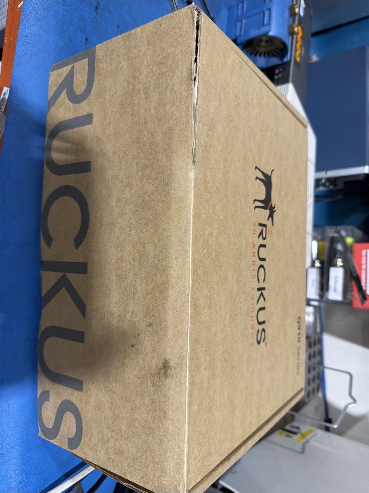 Ruckus Q910 Outdoor LTE Wireless Access Point 200Mbps 1W EIRP P01-Q910-US02