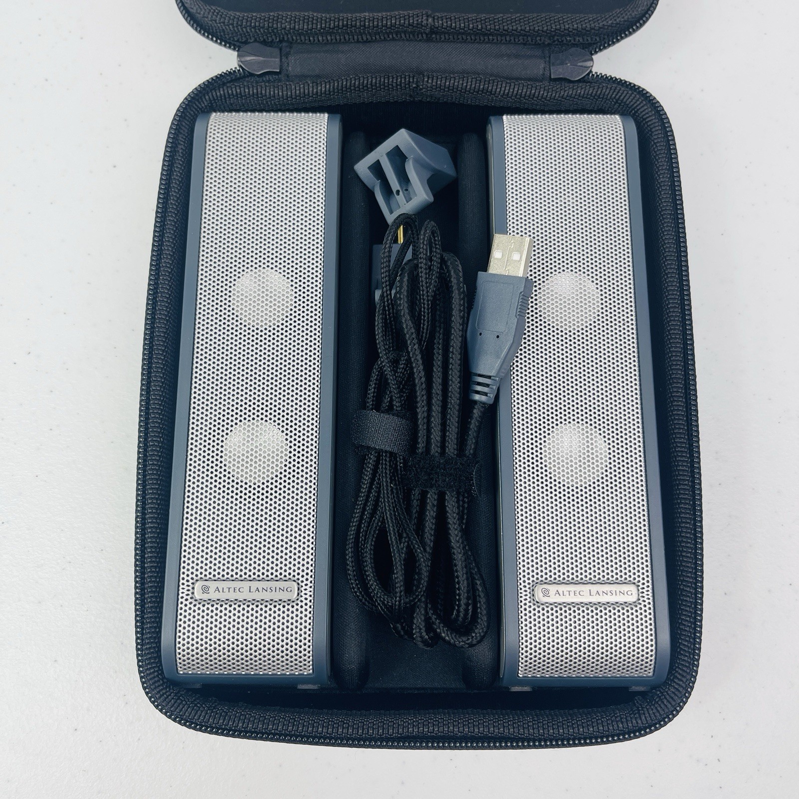Altec Lansing USB Portable Speaker System XT1 With Case And Cords