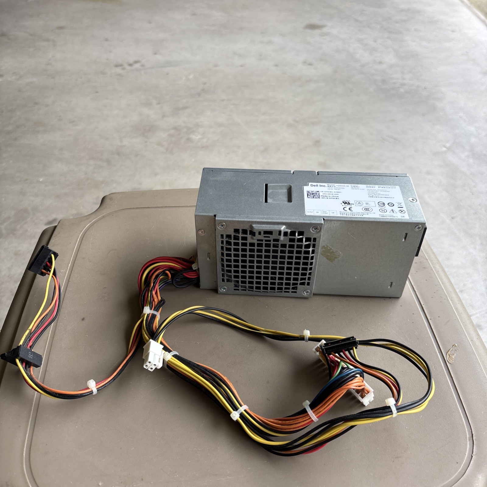 Dell 7GC81 07GC81 250W Desktop Power Supply H250AD-00