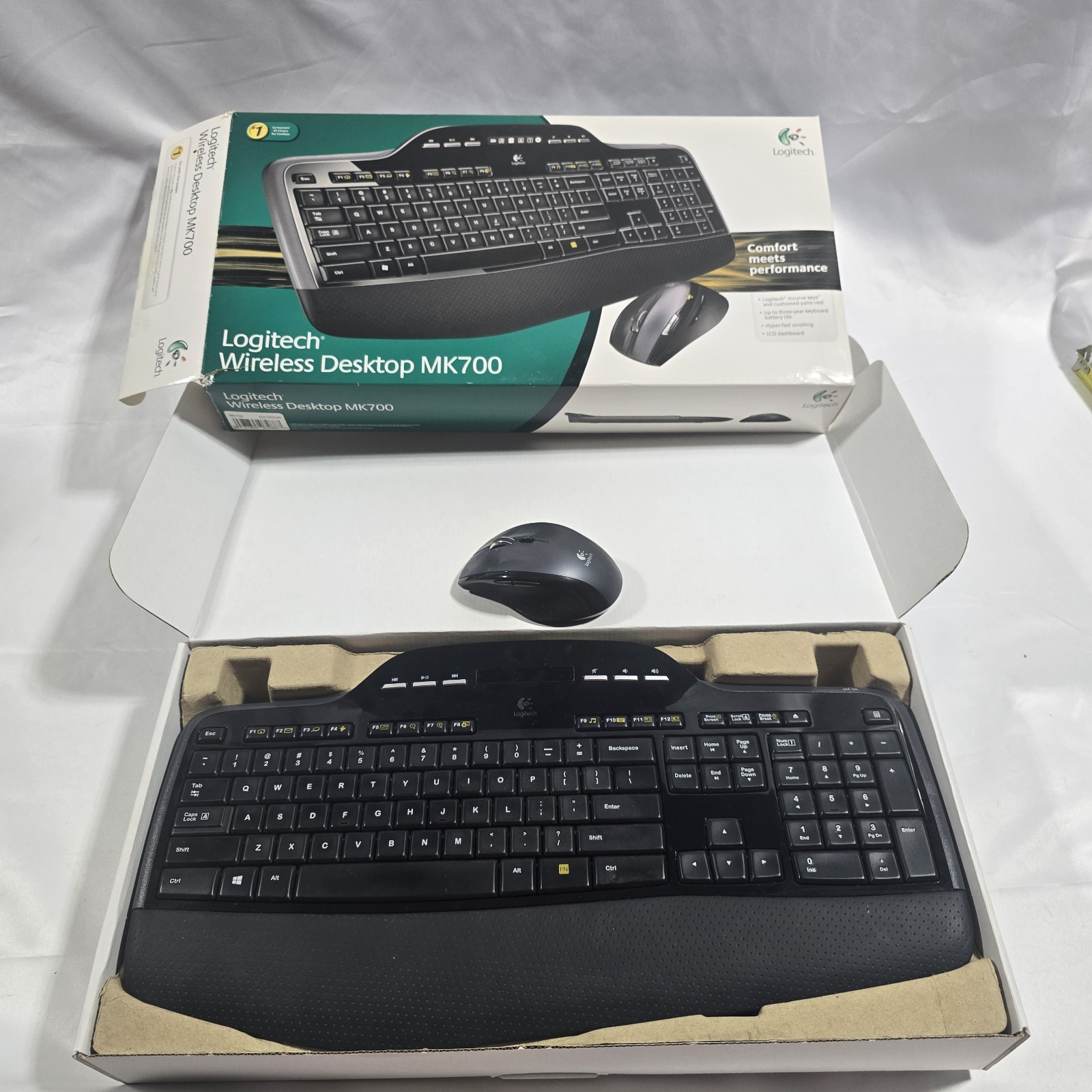 Logitech - MK700 Full-size Ergonomic Wireless Keyboard Mouse Bundle No Dongle
