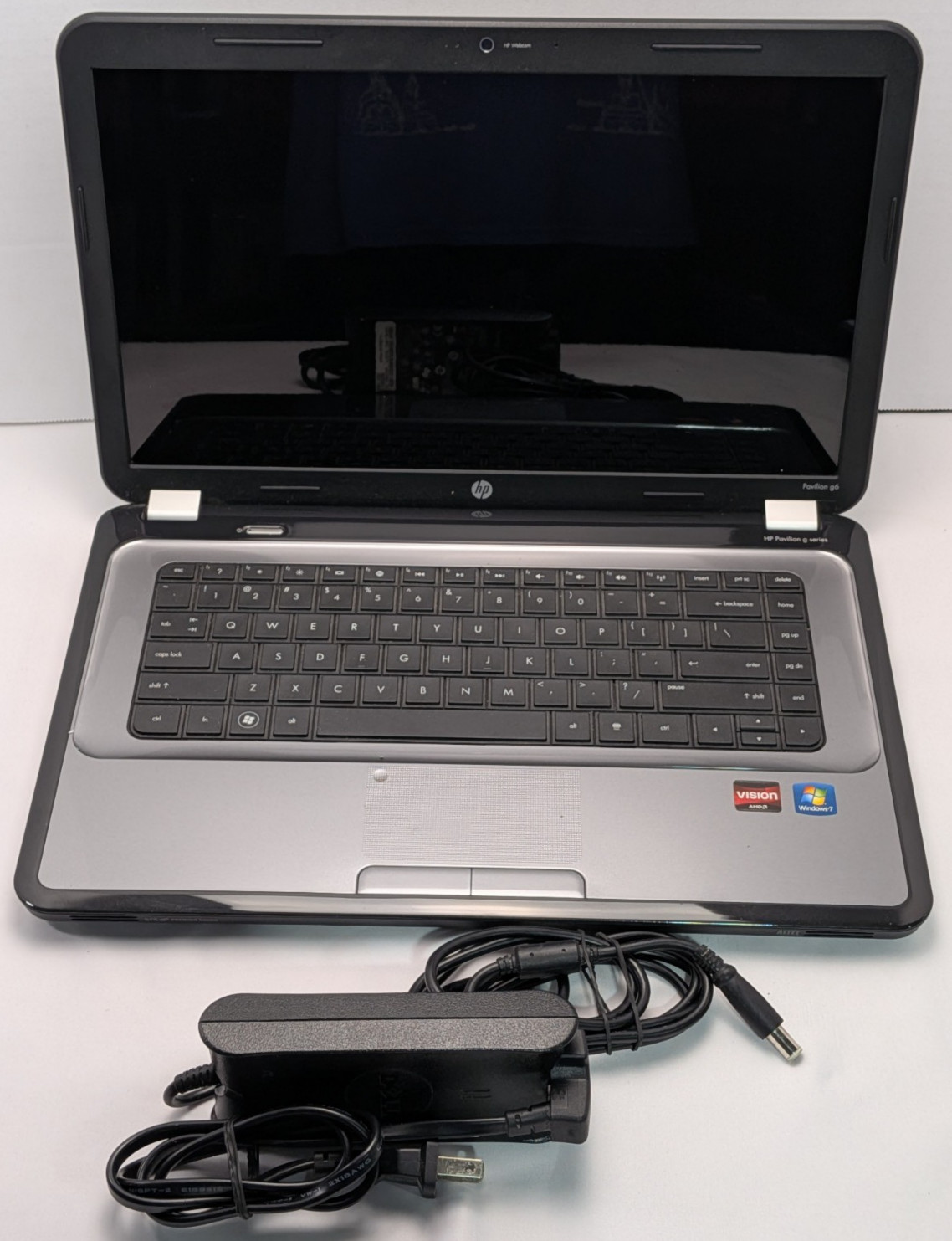 HP Pavilion g6 Series 15.6" Notebook Pentium Windows 7 Black3GB RAM 320GB HDD
