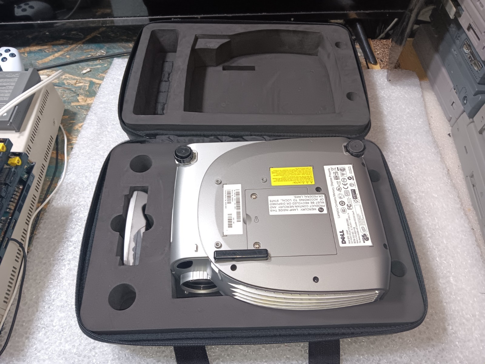 DELL 1200MP EXACT WELL USED WORKING PROJECTOR WITH CASE-NOT WORKING REMOTE-SEE