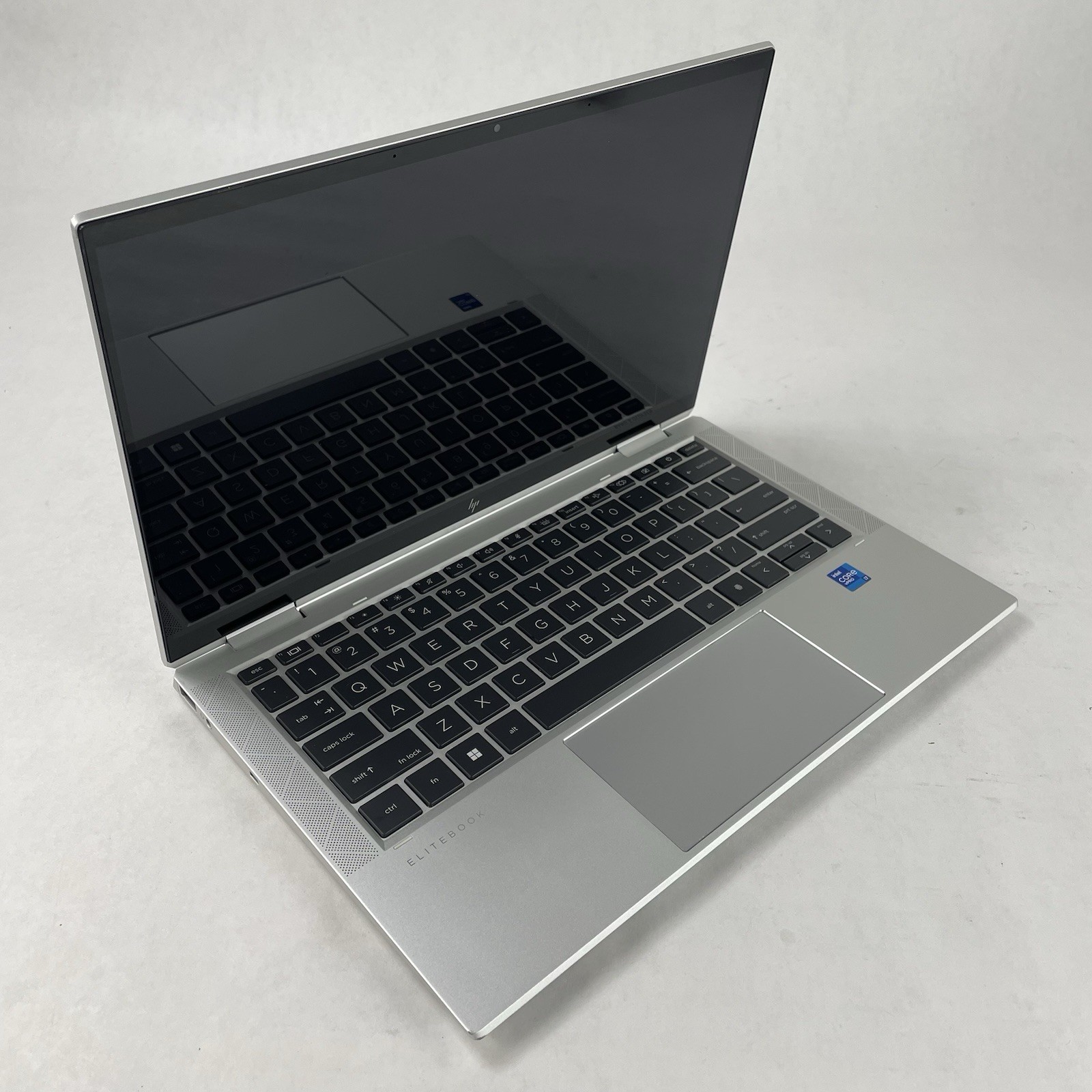 HP EliteBook x360 1030 G8 13.3" i7-1185G7 3.00 GHz 16 GB RAM No SSD/OS/AC