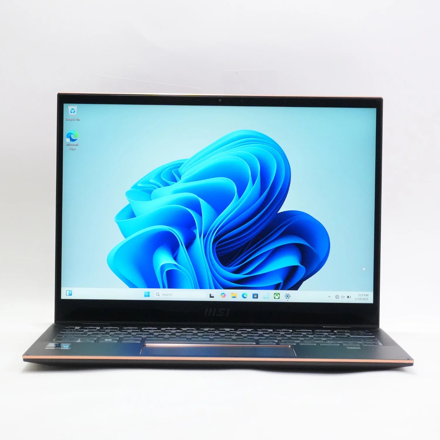 MSI Summit E13FlipEvo A12MT-013US 13.4" i7-1260P 2.0GHz 16gb RAM 256GB
