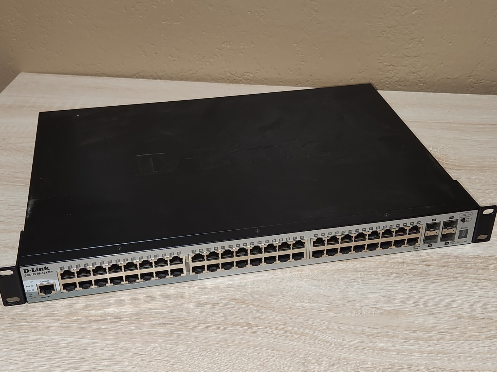 D-Link DGS-1510 52X 48 Port Rack Mountable Ethernet Switch