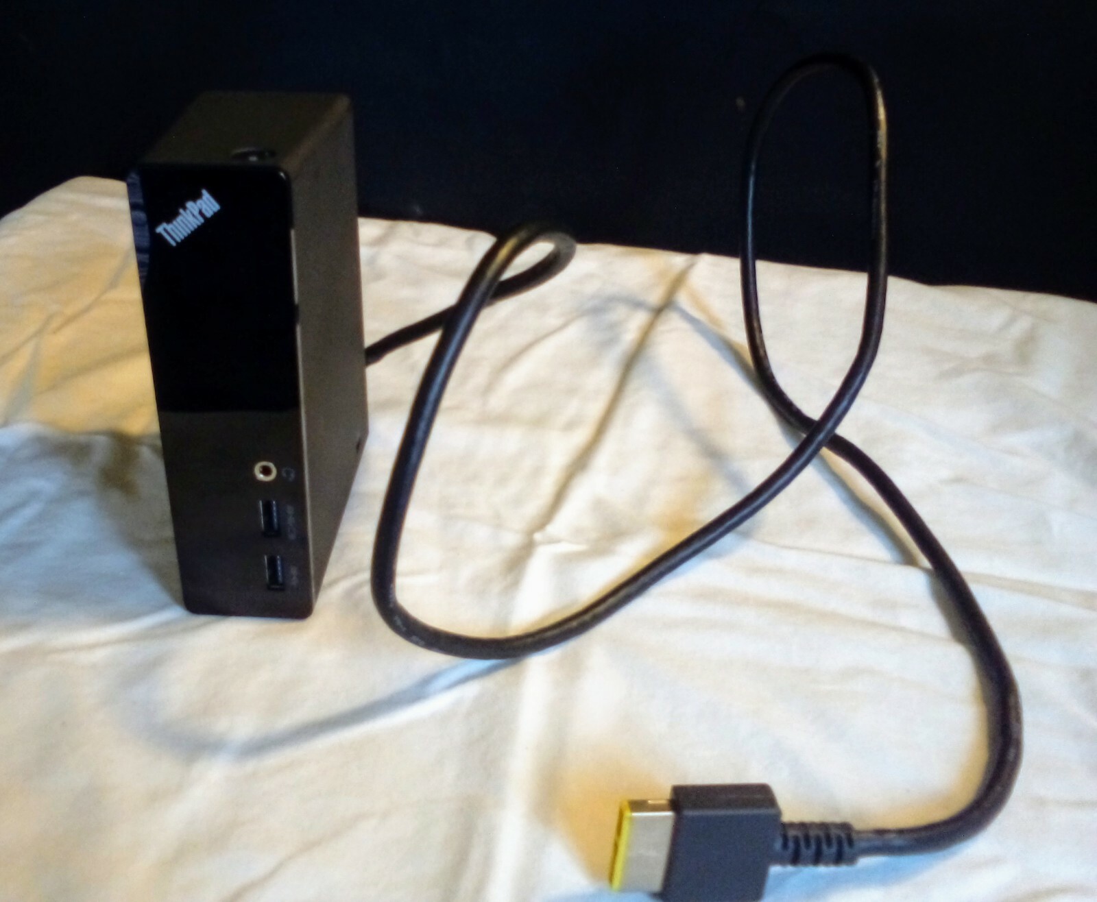 Lenovo DU9033S1 Corded ThinkPad OneLink Pro Docking Station