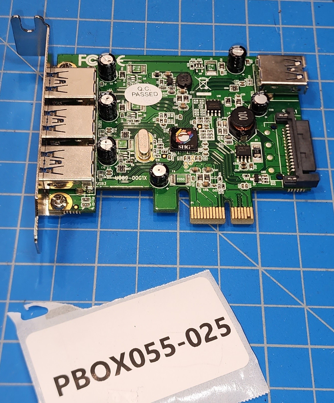 SIIG JU-P40212-S1 DP USB 3.0 3-Port PCIe Network Adapter Low Profile