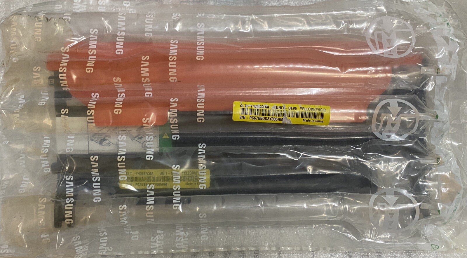 Samsung CLT-Y409S/XAA Yellow Toner Cartridge ( Genuine Samsung Product )