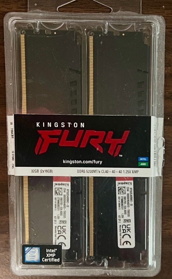 OPEN BOX---Kingston 32GB(2X16GB) KF552C40BBK2-32 FURY Black Desktop *tested*770*