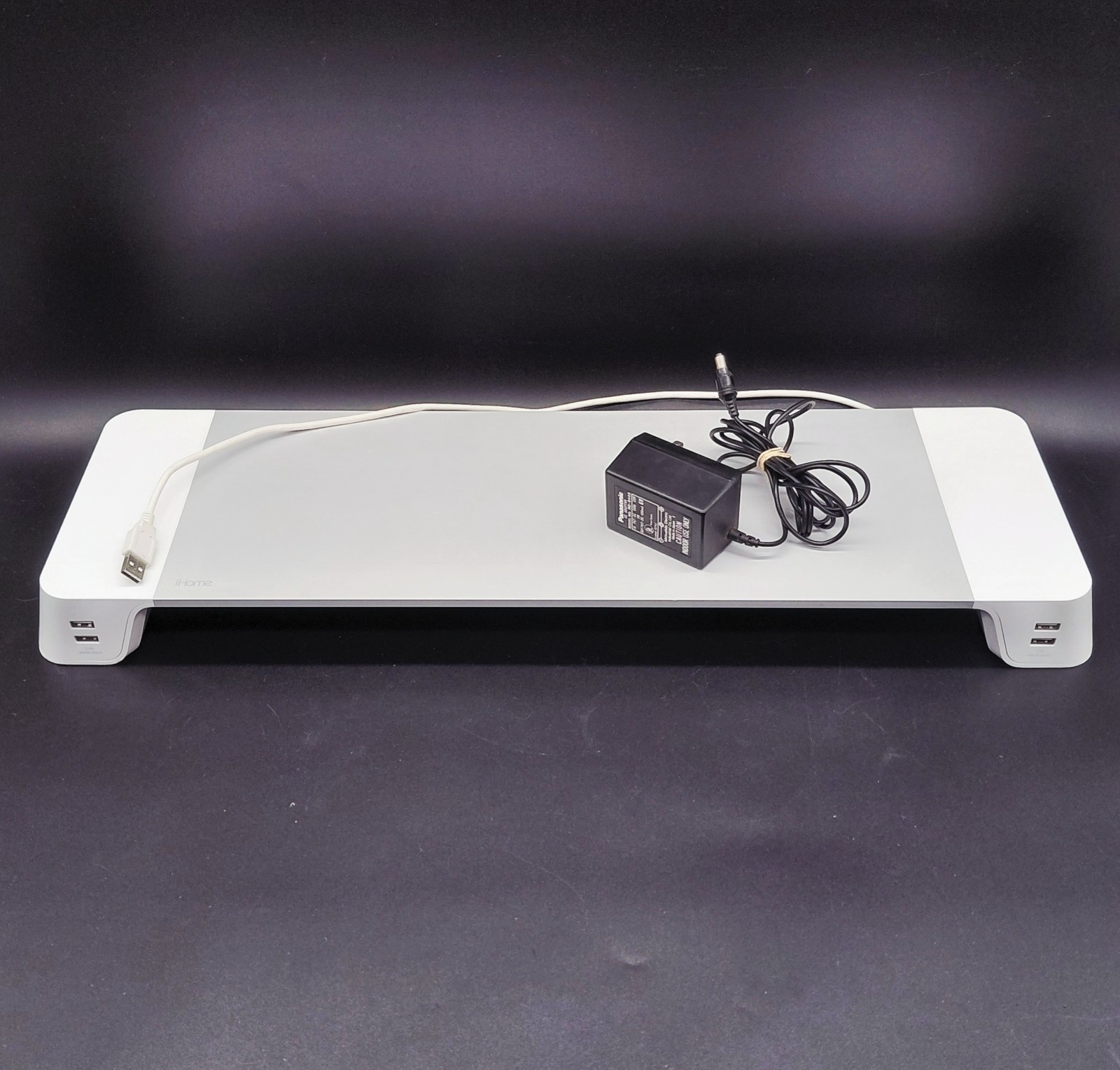 iHome Desktop Monitor Stand Riser 4 Port USB Hub IMAC-W-CT400S White Silver