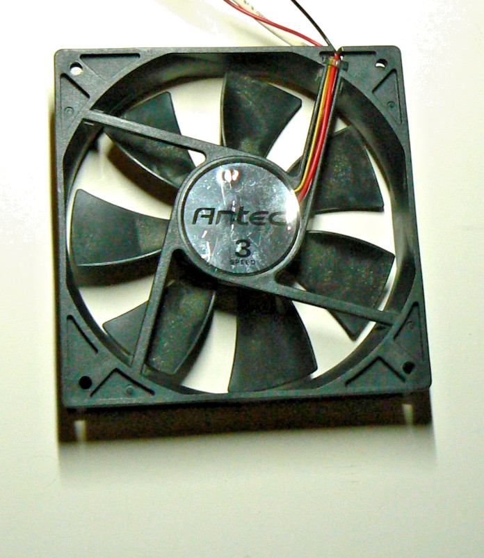 Antec 120mm Case Fan 3‑Pin 12V TRICOOL / 7‑Blade Quiet Cooling Fan — Tested