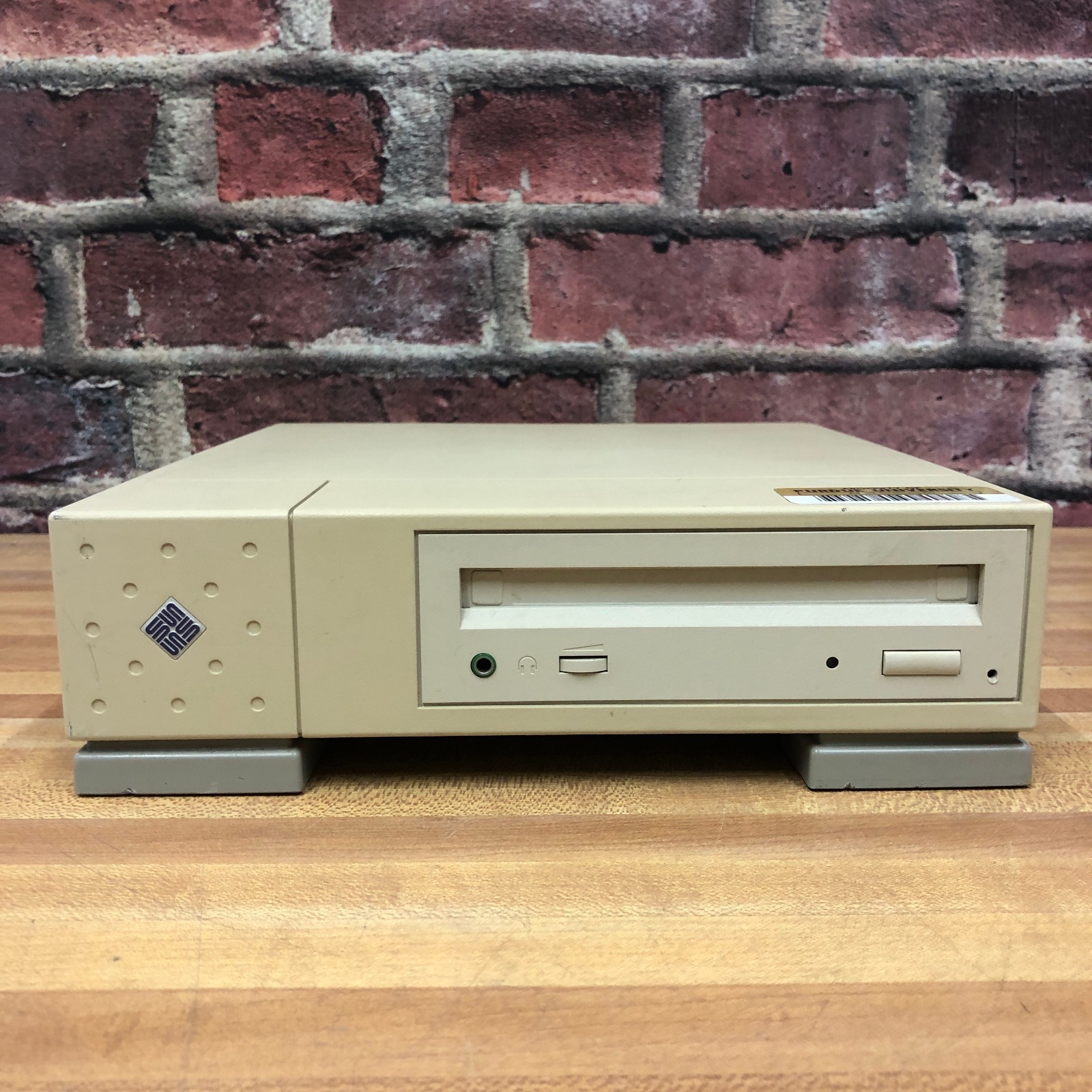 Sun Microsystems Model 411 External SCSI CD-ROM Drive (WORKS)