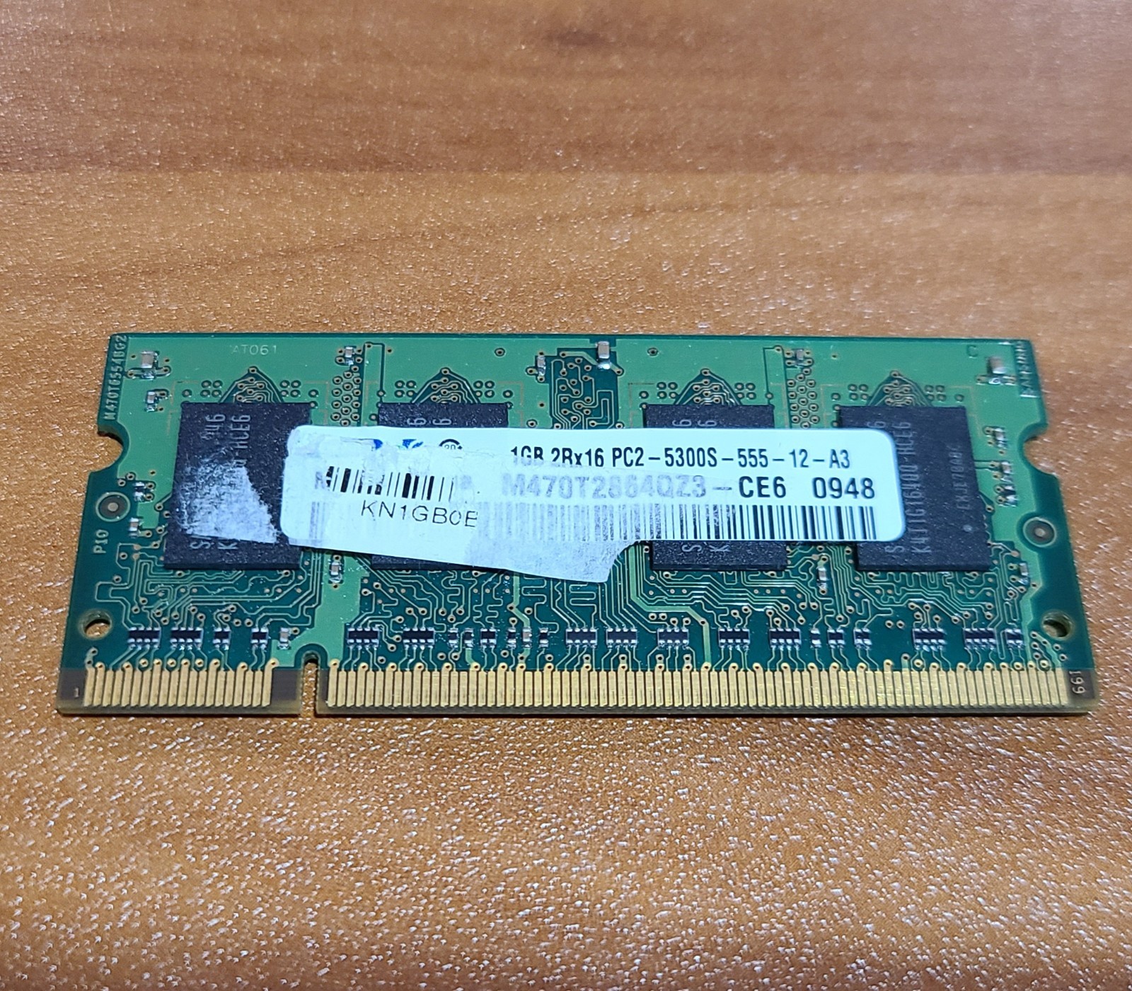 Samsung 1GB DDR2 SODIMM PC2-5300 667MHz Laptop Memory – M470T2864QZ3-CE6