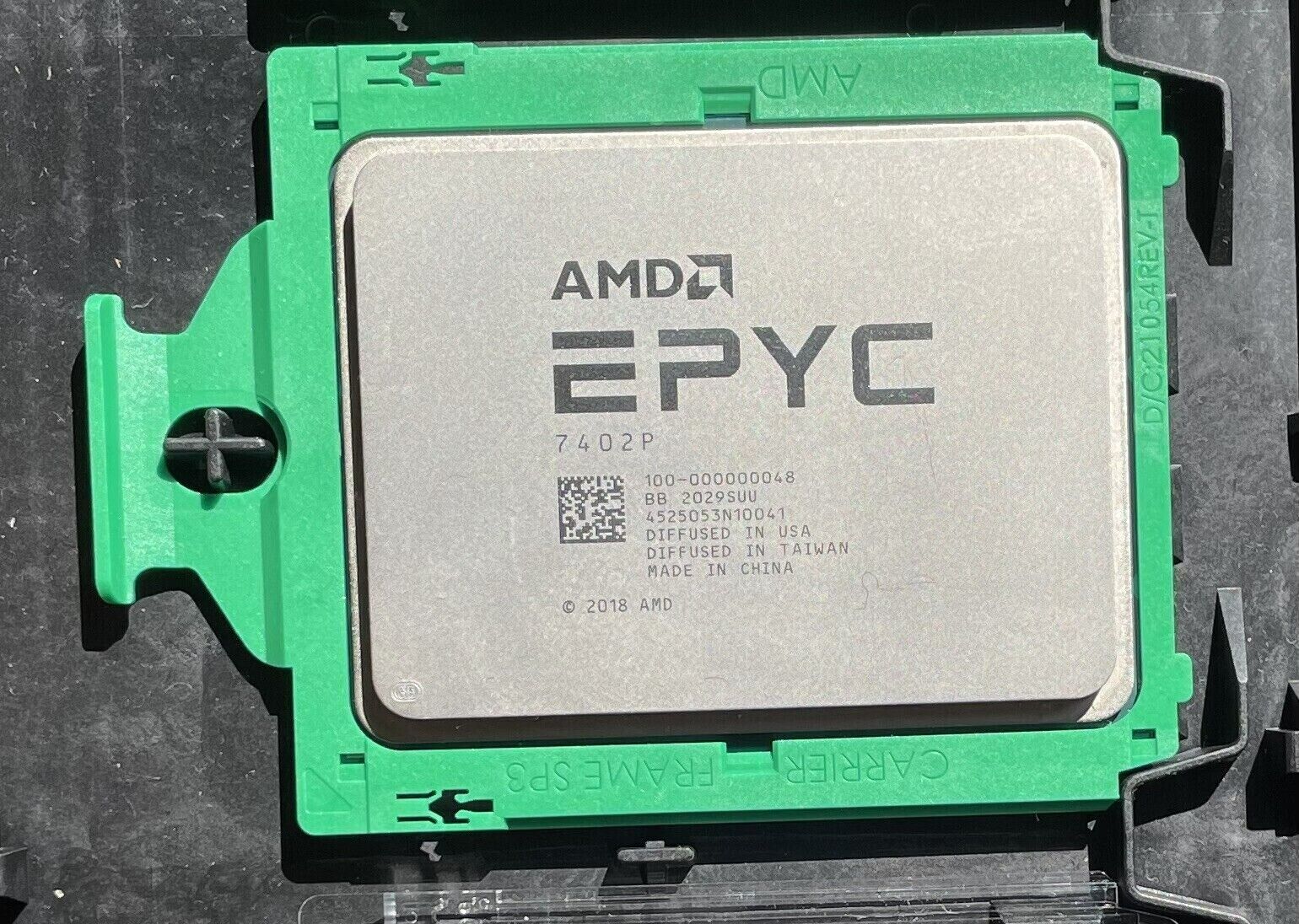 AMD EPYC 7402P CPU Processor 2.8GHz 24 Core 128MB Zen 2 180W Zen 2 SP3