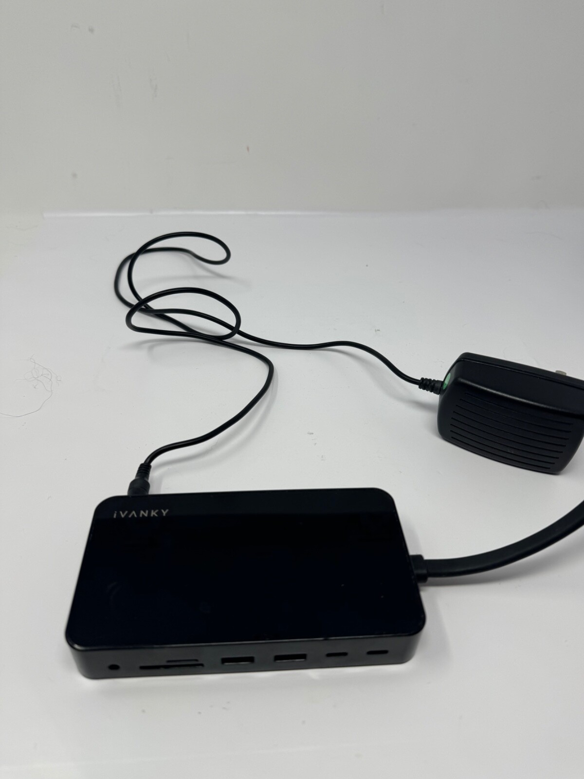 iVANKY USB-C Docking Station Model VCD01 96W 4K 60HZ Used Tested