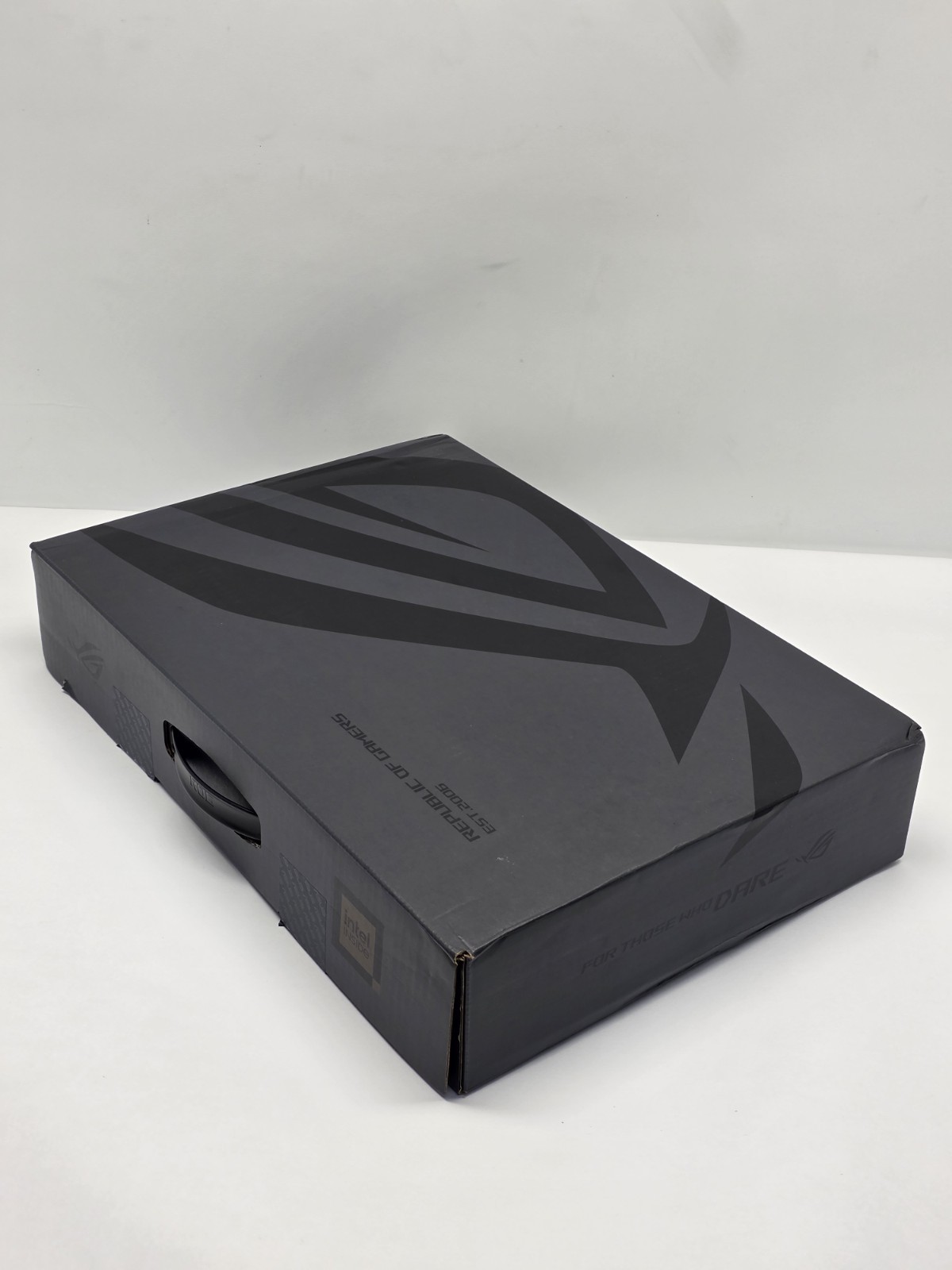 ASUS Rog Zephyrus GU605CW 16" Ultra 9 285H 5080RTX 32GB 2TB SSD (NEW)