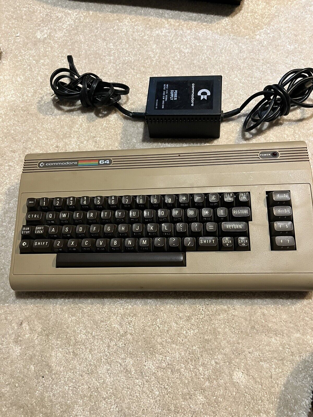 Vintage Commodore 64 Personal Computer - Tested and working Breadbin