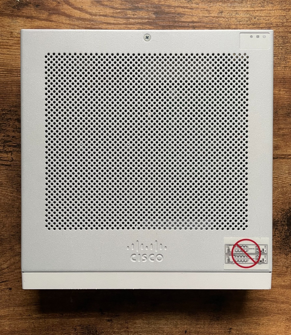 Cisco FPR-1010 V01 Firepower 1010 Firewall 8-Port GbE 2x PoE+ Lightly Used